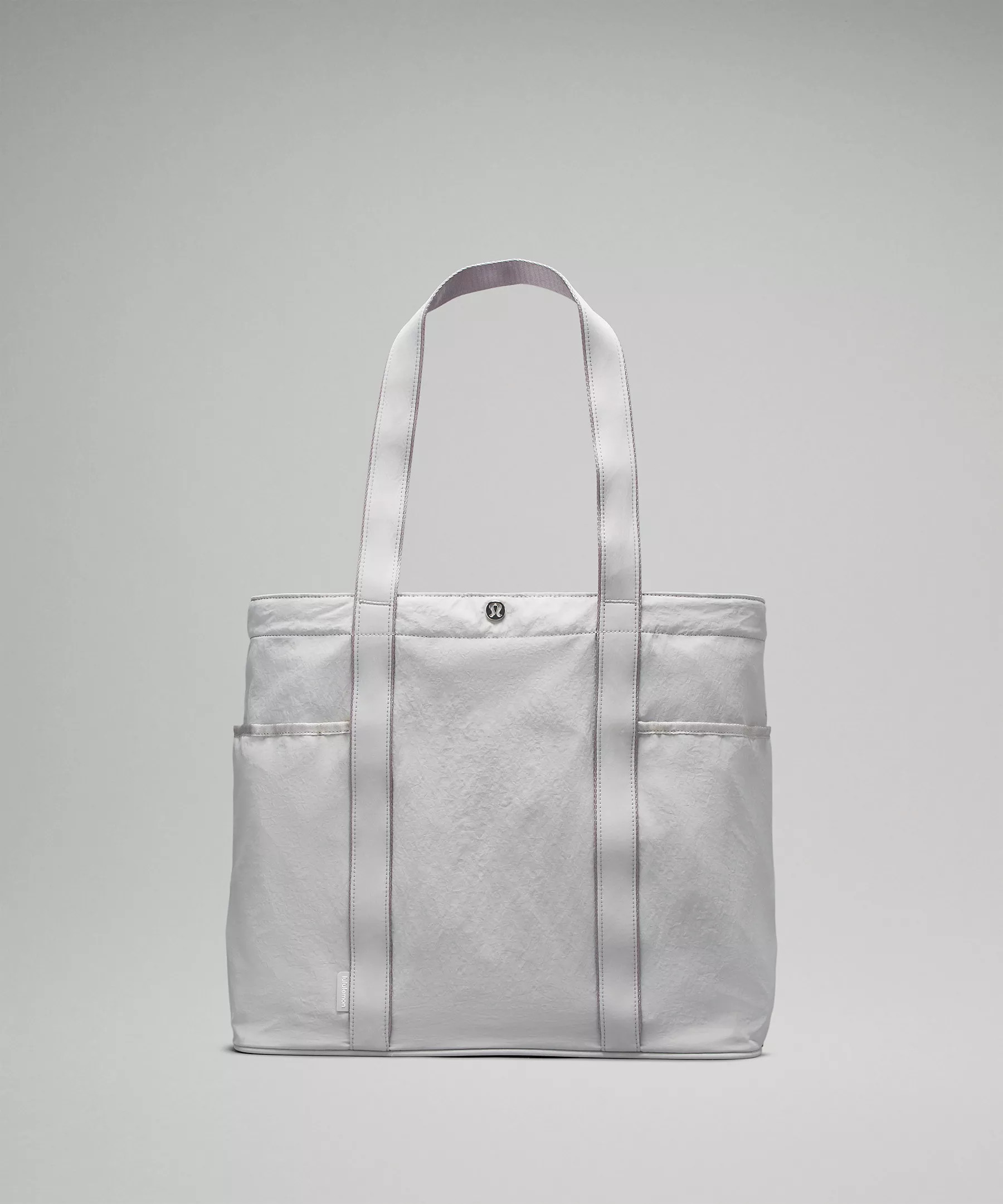 Daily Multi-Pocket Tote Bag 20L | Unisex Bags,Purses,Wallets | lululemon | Lululemon (US)
