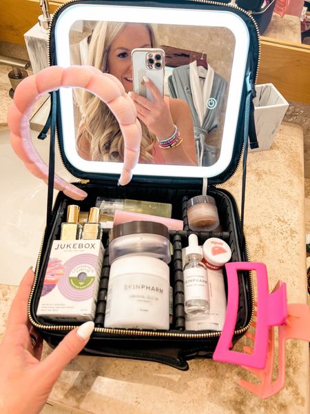 Favorite light up makeup mirror travel case! Love this Amazon prime sale 💙