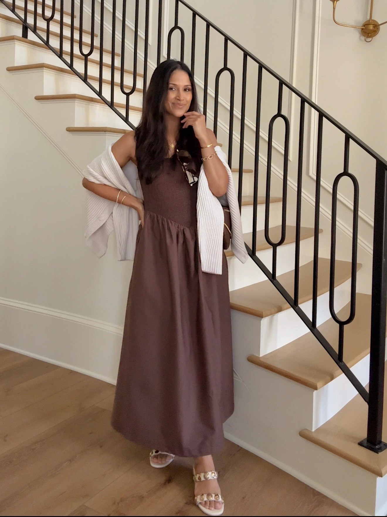 This is one my favorite smocked midi dresses from @Abercrombie because it comes in a petite length too & a bunch of different colors. Wearing size petite small here!
#mididress #petite 

#LTKootd #LTKPetite