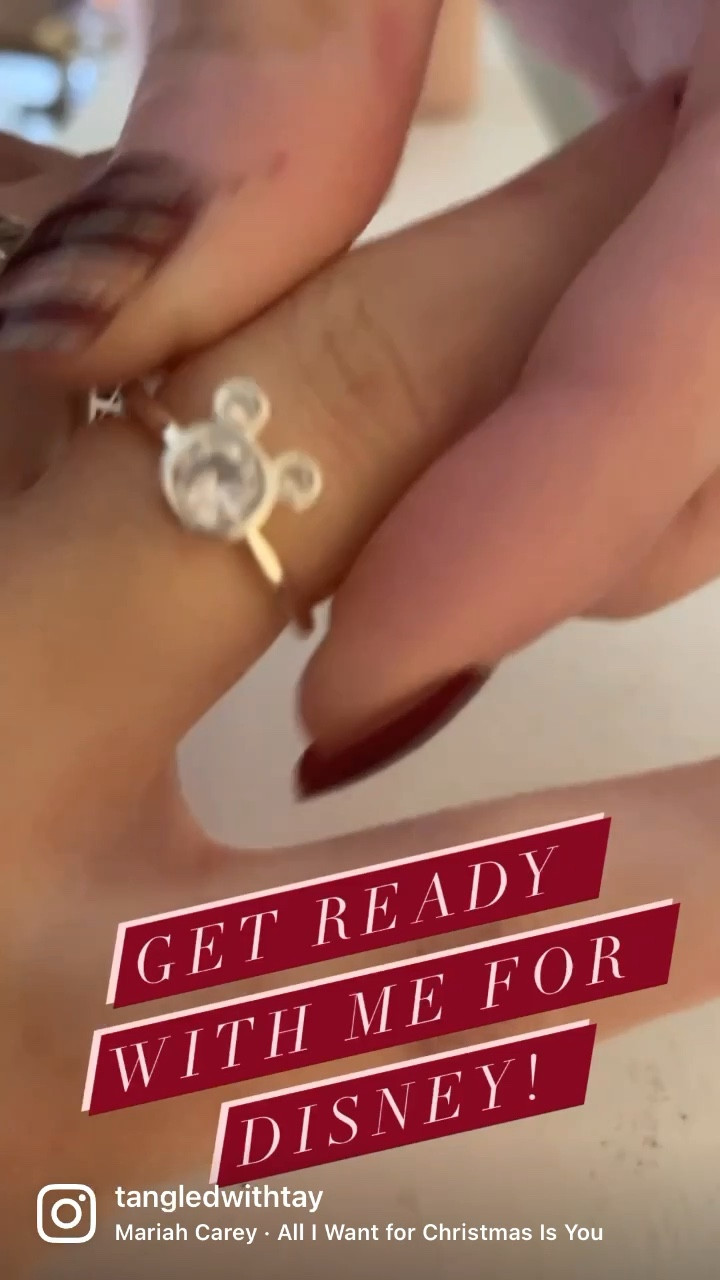 Easy and comfy outfit for Disney parks!

#LTKstyletip #LTKfit #LTKunder50