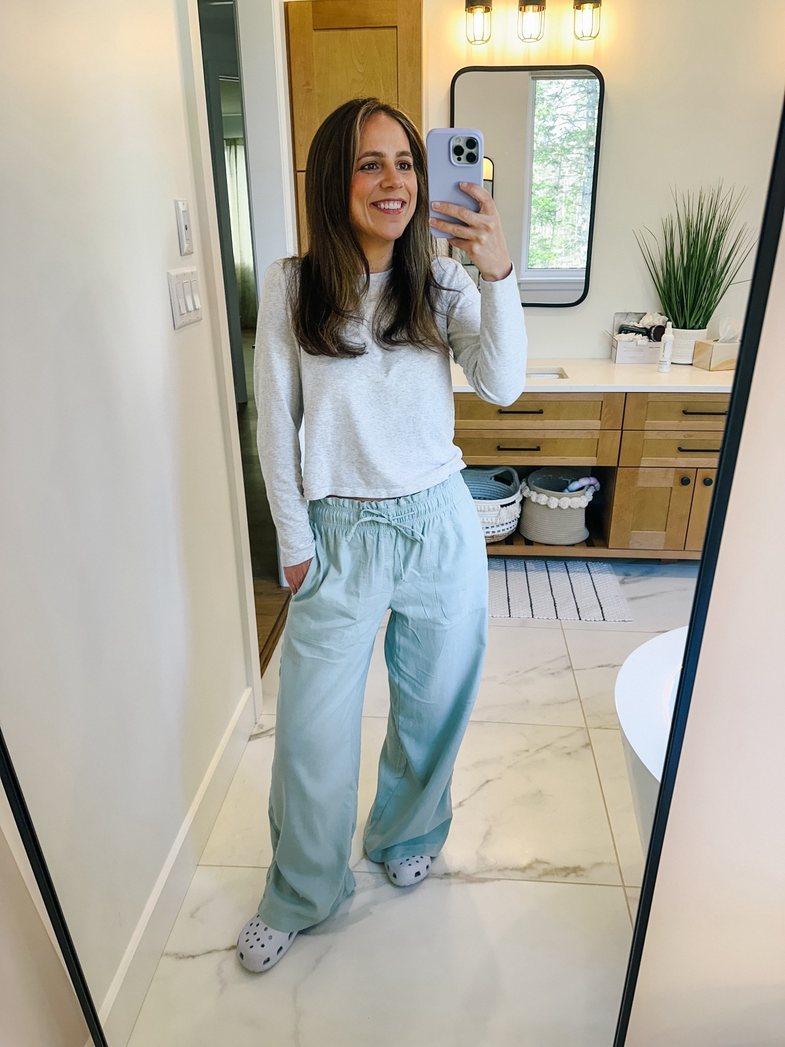 Found the best pants for summer! Linen blend, comes in a bunch of colors  

#LTKspring #LTKsummer #LTKcanada