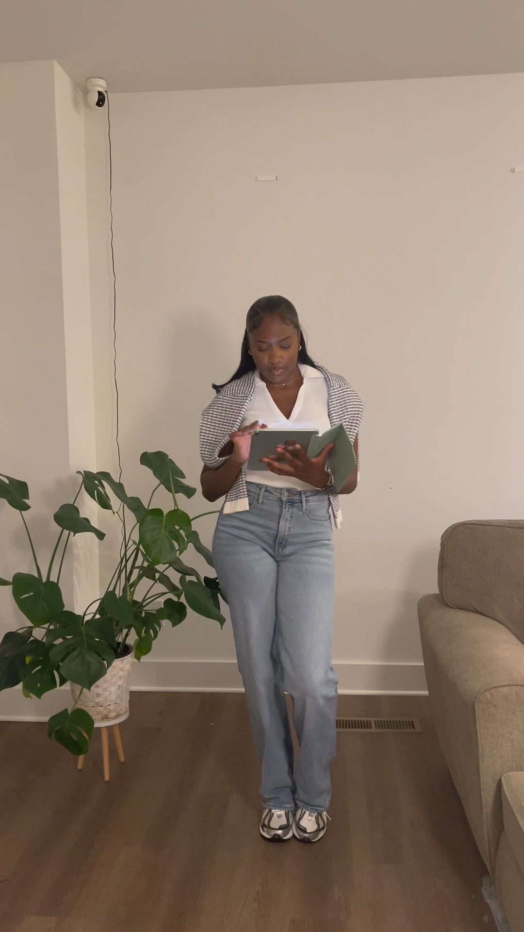 3 casual work/office retreat outfits. Shoutout to old navy coming through with majority of these pieces!

#LTKVideo #LTKfindsunder50 #LTKstyletip