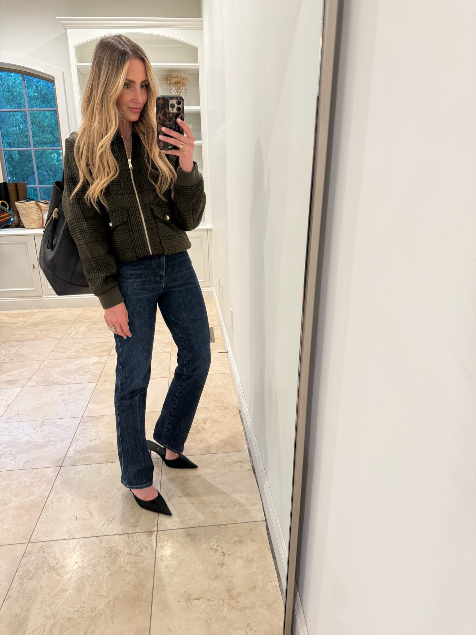 Obsessed with everything about this look! Make sure to grab it during NSALE! 

I am wearing a size small in the coat, a size 25 in jeans, and a Swiss 9 in shoes! 

NSALE, Nordstrom Anniversary sale, Nordstrom fashion