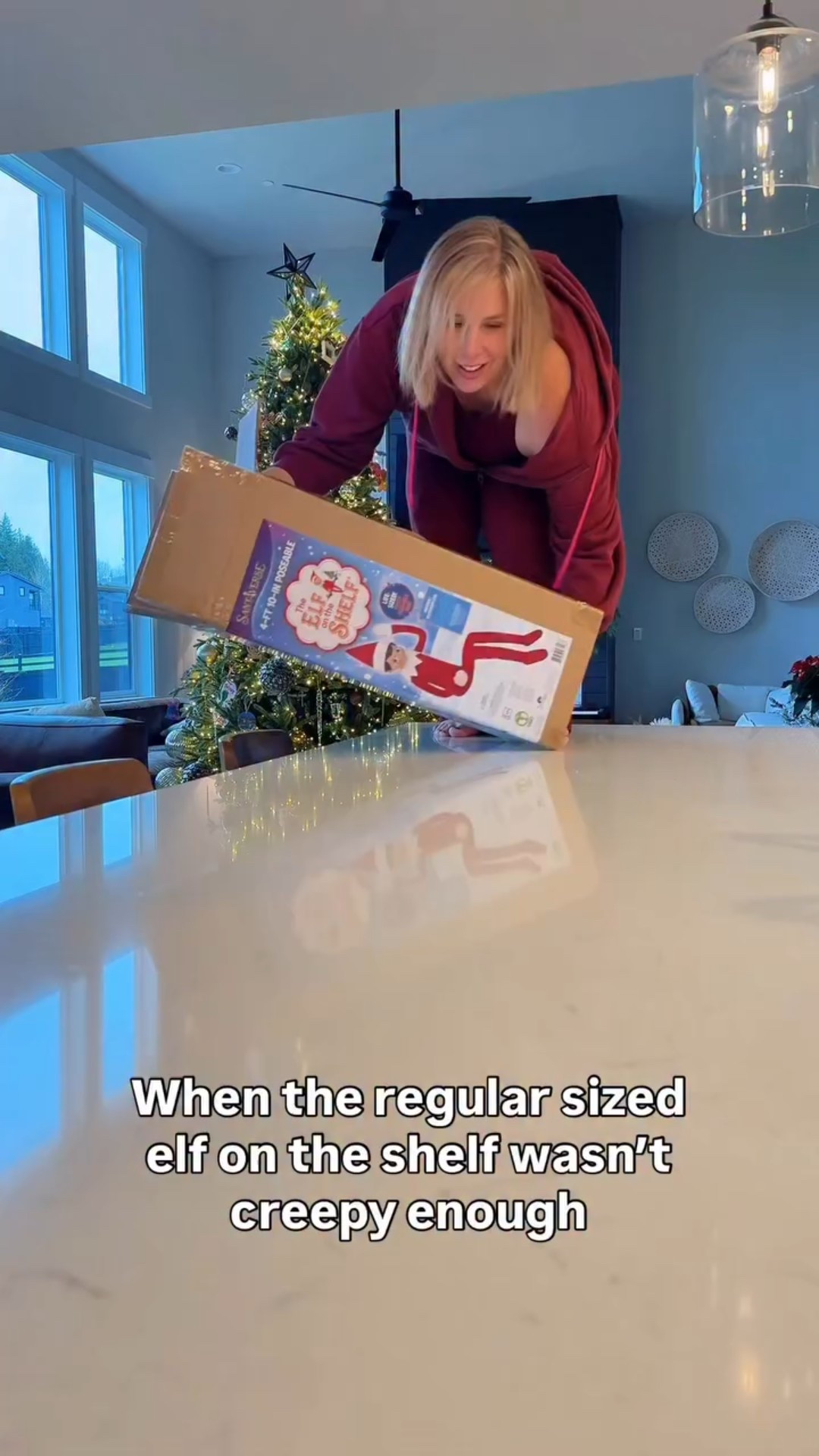 Life is better with a giant elf on the shelf? #ElfOnTheShelf #GiantElf #InterestingThings #MomsAtChristmas