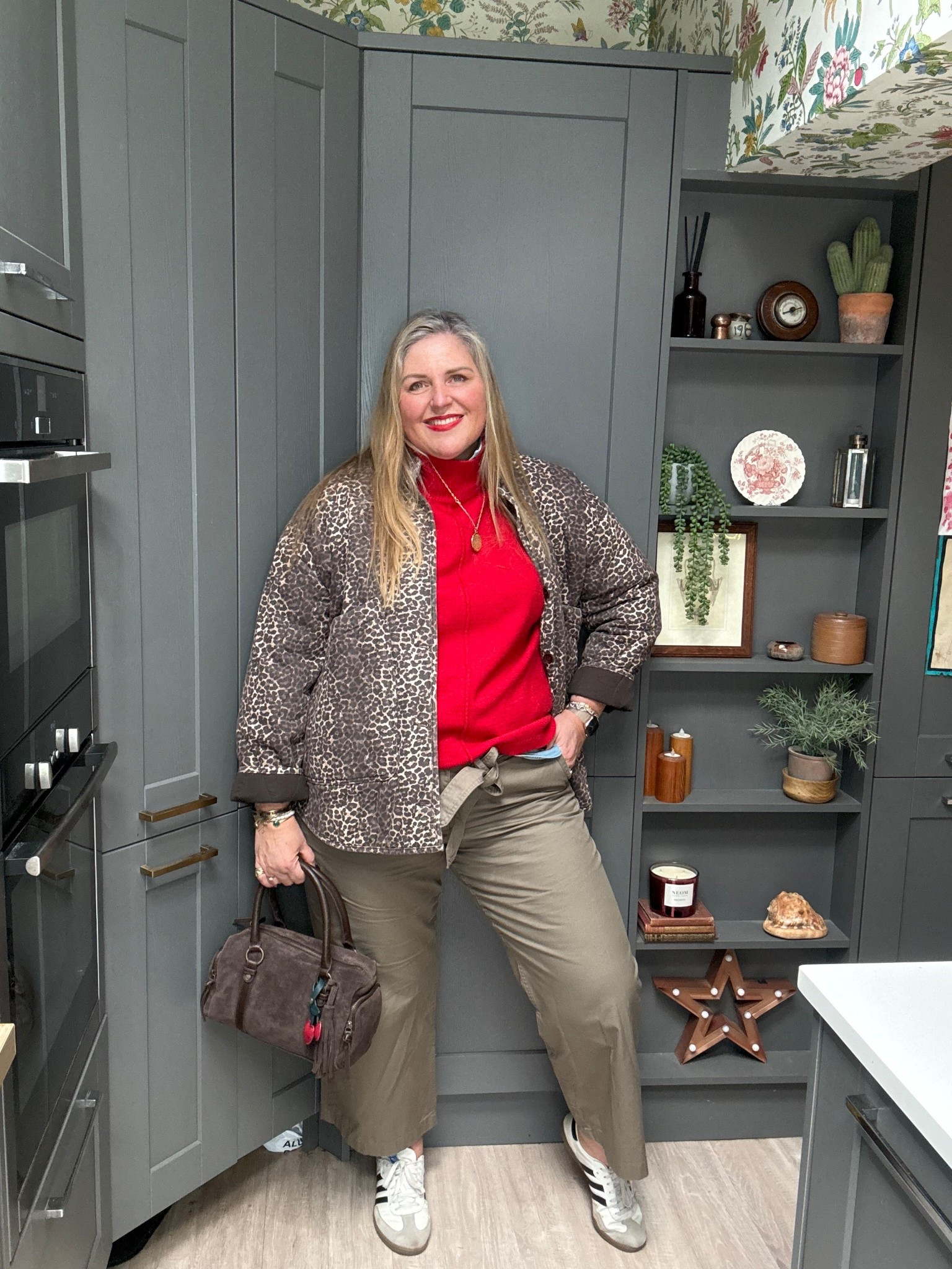 Leopard jacket, red jumper, denim short, khaki trousers, trainers, suede brown bag 

#LTKcurves #LTKspring #LTKplussize