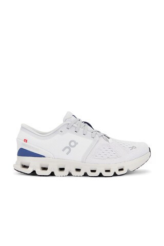 On Cloud X 4 Sneaker in Lavender | FWRD 