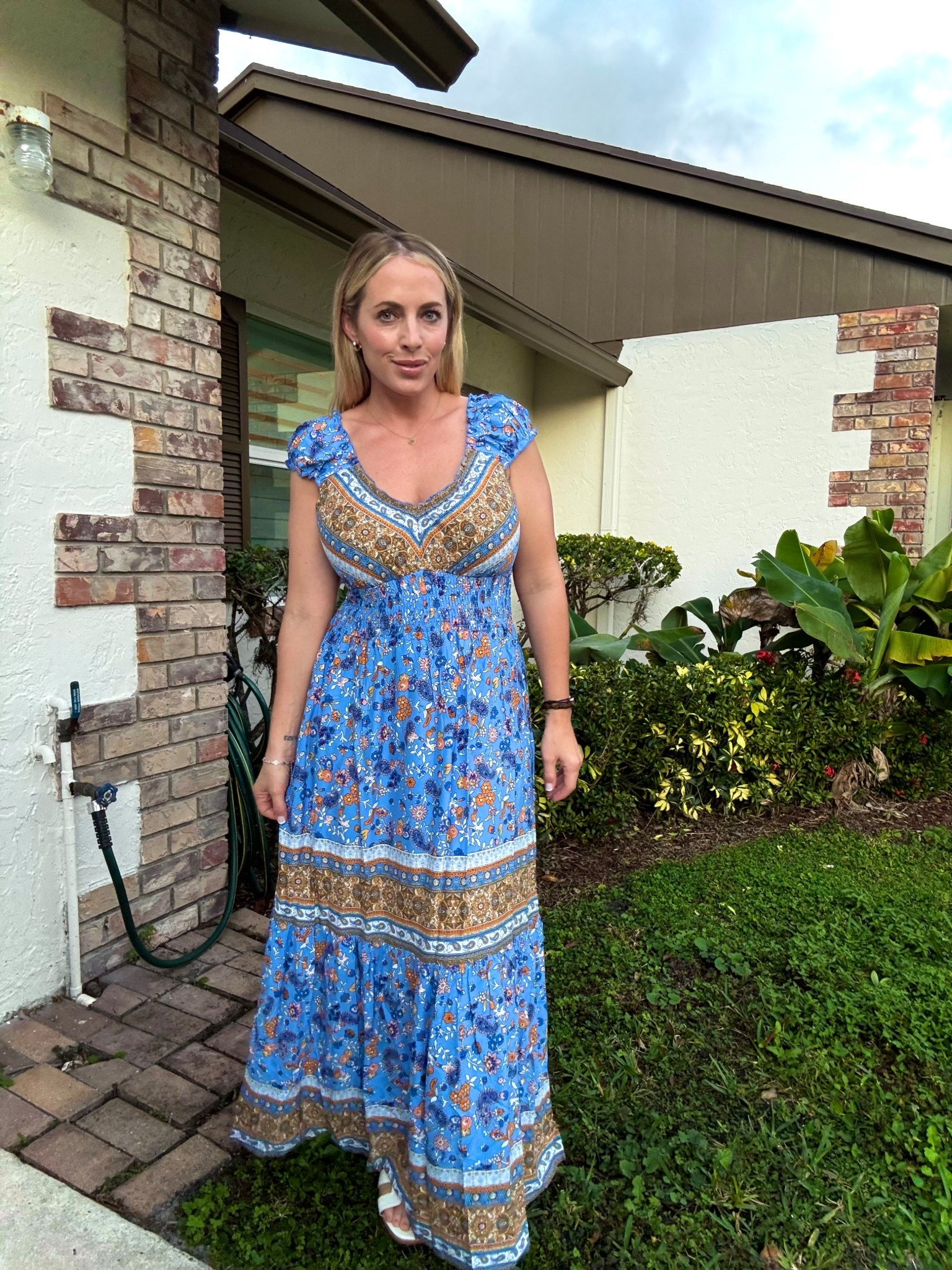 Maxi dress outfit 

#LTKootd #LTKSeasonal #LTKMidsize