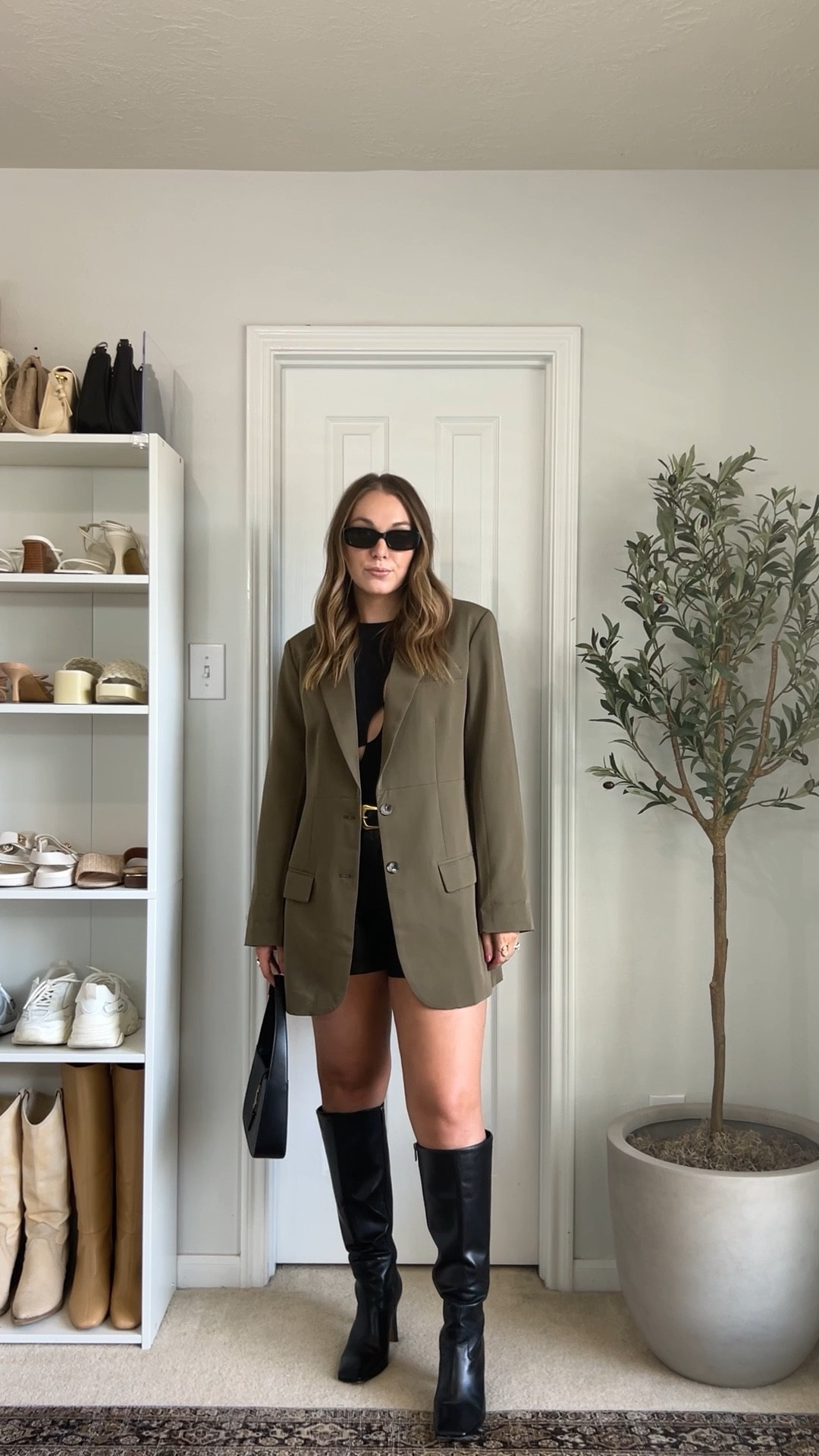 and outfit made up of all my favorite things: blazers, leather and boots 🖤🥰 love this look for a girls night or date night 👏🏻⁠

Blazer L 
Shorts M/28 
Bodysuit M
⁠.⁠
.⁠
.⁠
.⁠
capsule wardrobe, neutral style, minimalistic aesthetic fashion, aesthetic style, fashion style, streetwear style, Pinterest girl, Pinterest aesthetic, Pinterest style, casual style, fall style, fall outfits, cute fall style, effortless chic, outfit inspo. #falloutfitideas #fashioninspired #pintereststyle #pinterestoutfit 

#LTKfindsunder50 #LTKSeasonal #LTKfindsunder100