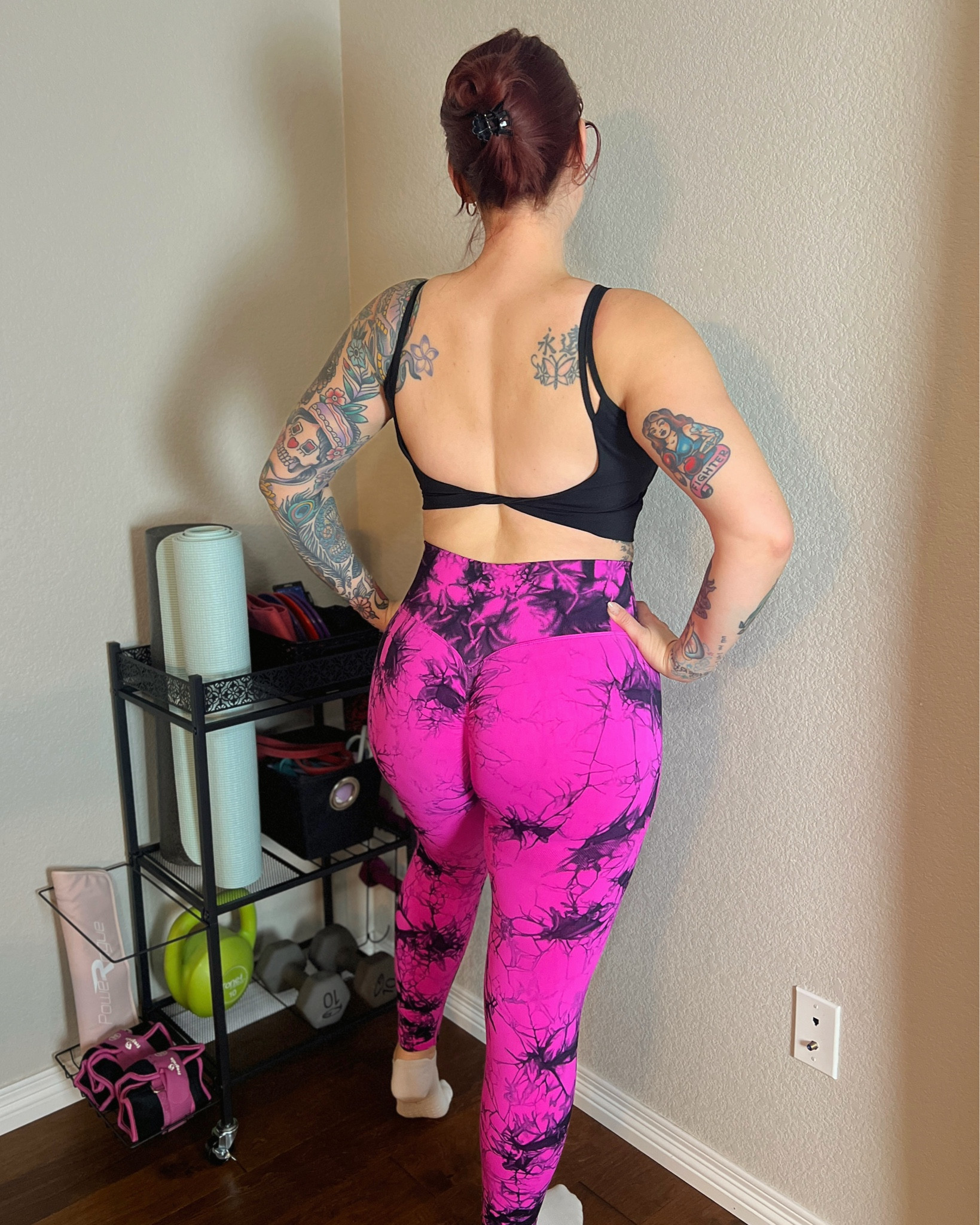 Backless medium support black sports bra// I’m wearing a large.
Booty scrunch/tummy control/no front seam/ squat proof/ pink and black leggings! I size up in these and wear a XL! 

#LTKActive #LTKFitness #LTKMidsize