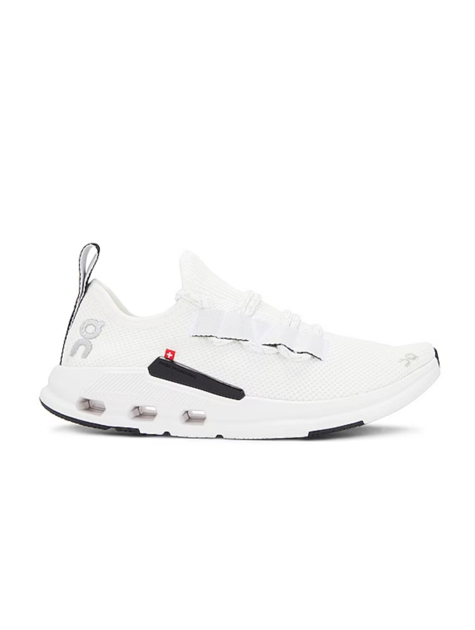 favorite walking sneakers and for leg day! TTS 🤍

#LTKFitness #LTKActive #LTKFindsUnder100