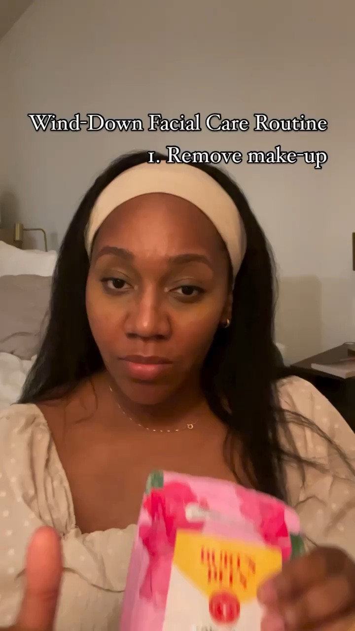 Happy long weekend, everyone! As you’re heading out in the sun and enjoying your days to take care of that beautiful skin of yours…I wind down as often as I can with this nightly routine because I’m heading for that fountain of youth! 😉

Here’s to dewy skin for years to come! Shop my LTK for all the products I’m using!

#skincare #beautytips #ltkbeauty

#LTKSaleAlert #LTKFallSale #LTKBeauty