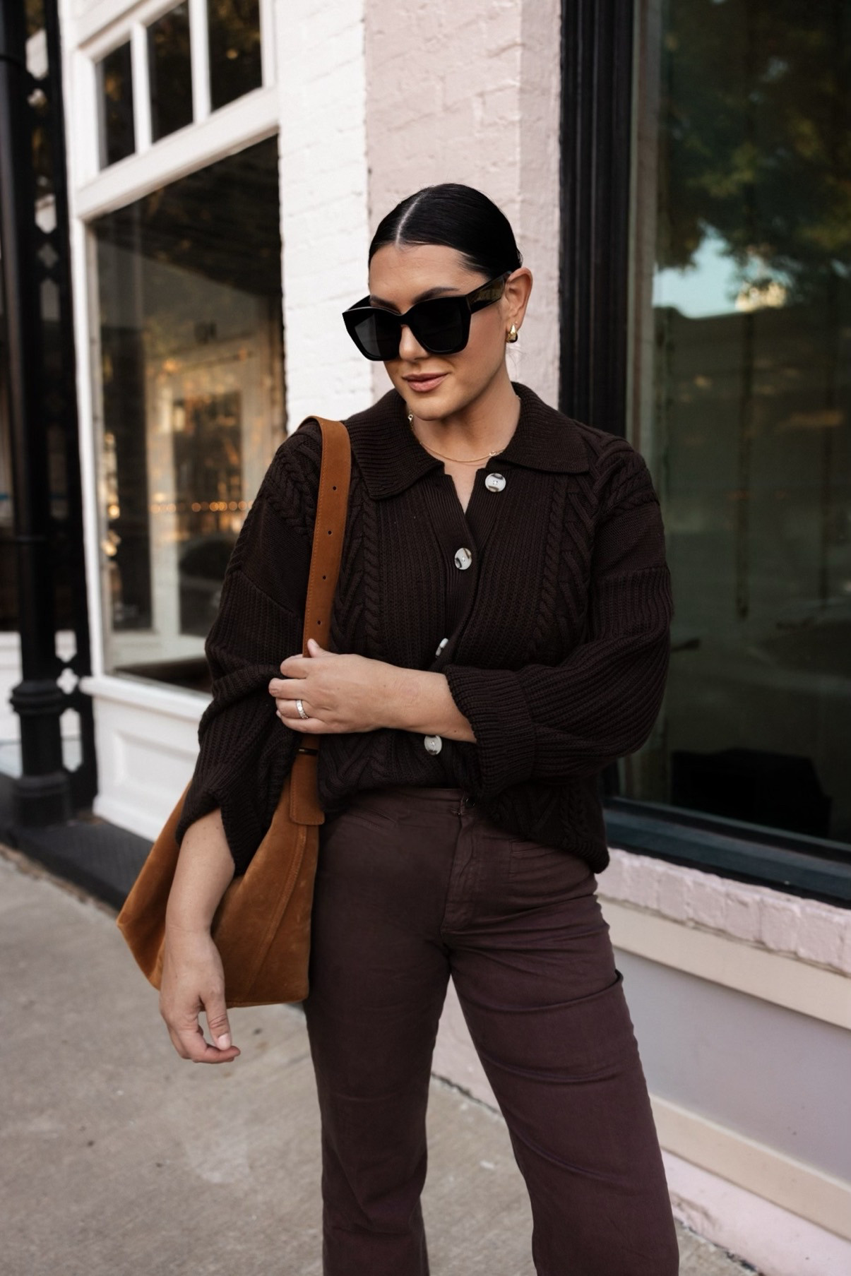 I am loving this color combo for fall. The deep brown hues are gorgeous -- I'm in the medium of the Quince sweater, fit is generous. I'm in the 30 of the jeans, TTS but I did size up from my last year size just FYI. 

 