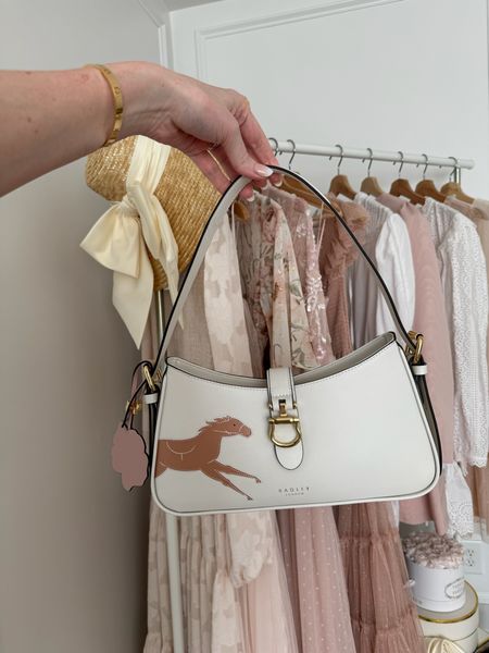 How fitting is this sweet purse for the Kentucky Derby?! Absolutely love it! Kentucky Derby accessories // Kentucky Derby handbags // Derby Party // spring bags // summer bags // small handbags // LTKfashion 

#LTKSeasonal #LTKitbag #LTKstyletip