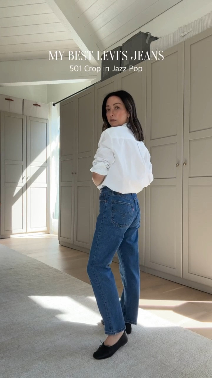 My favorite @levis 501 Original Crop jeans just came out with new washes. I take my true Levi’s size. The perfect petite-friendly straight jean. 

501 Original Crop - 25 x 26
White button down - xs 

Petite style, jeans 

#LTKPetite