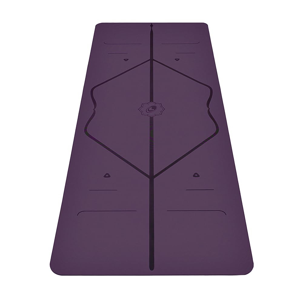 Liforme Original Yoga Mat – Free Yoga Bag Included - Patented Alignment System, Warrior-like Gr... | Amazon (US)