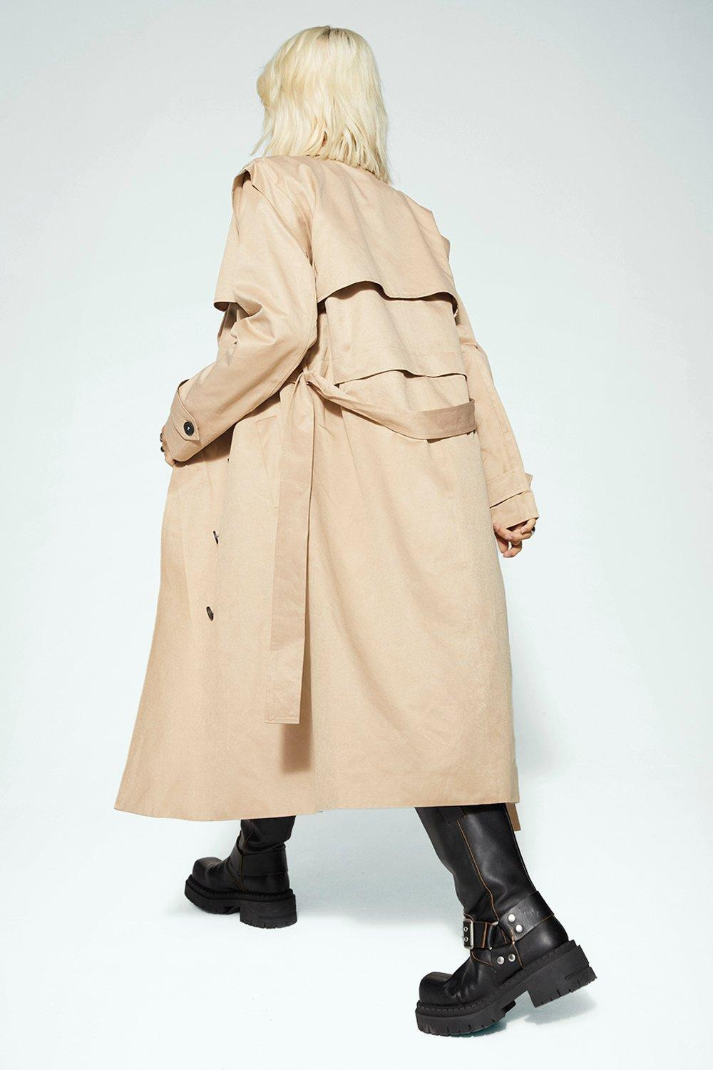 Kourtney Kardashian Barker - Trench multi-position | Boohoo.com (FR)