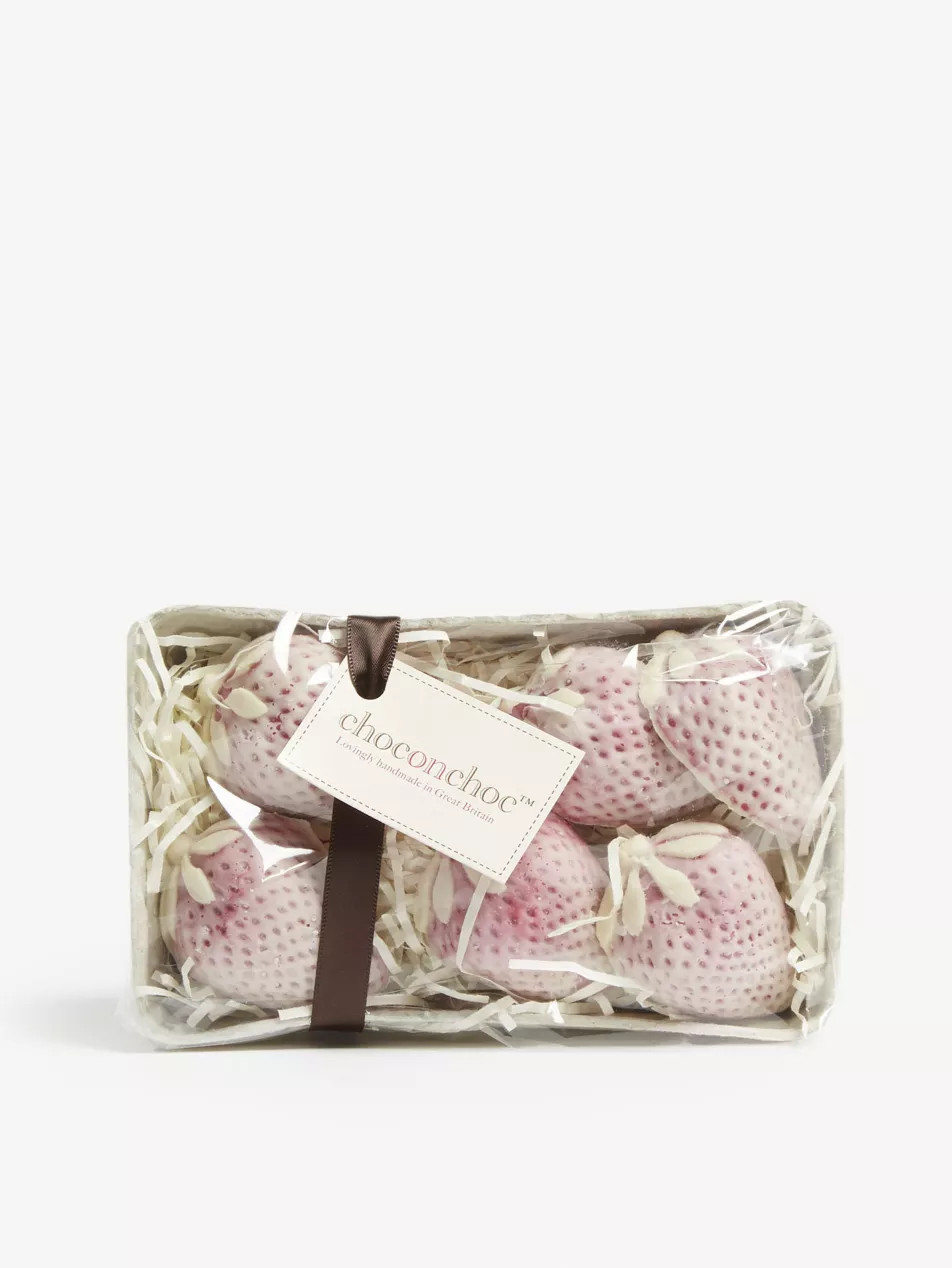 White chocolate strawberry punnet 6 pieces | Selfridges
