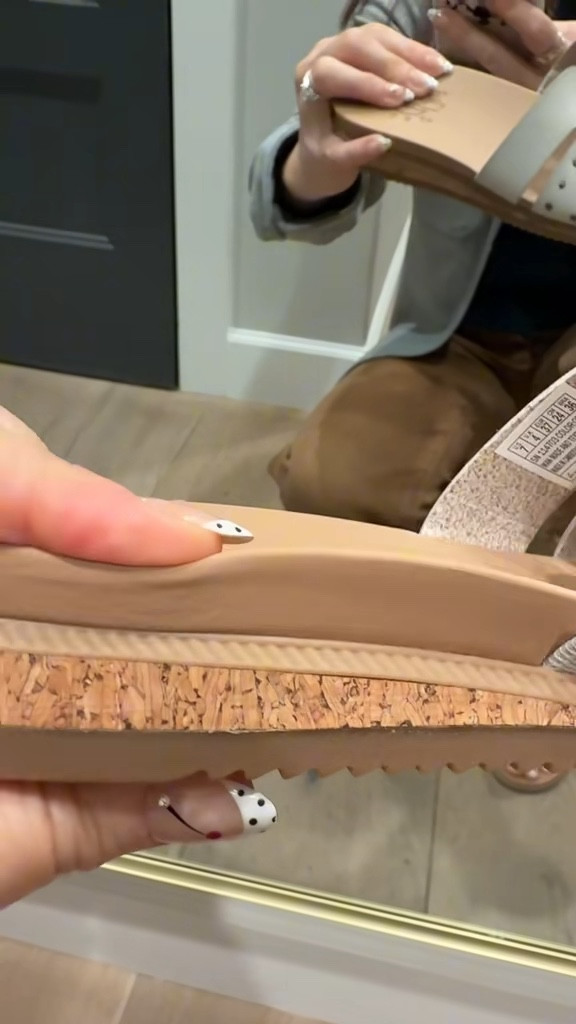 
the kind of sandals you throw on for the beach and end up wearing all day without thinking twice ✧ ♡ ✧
#ltkstyle #everydayshoes #summeroutfits 

#LTKSeasonal #LTKmomlife #LTKTravel