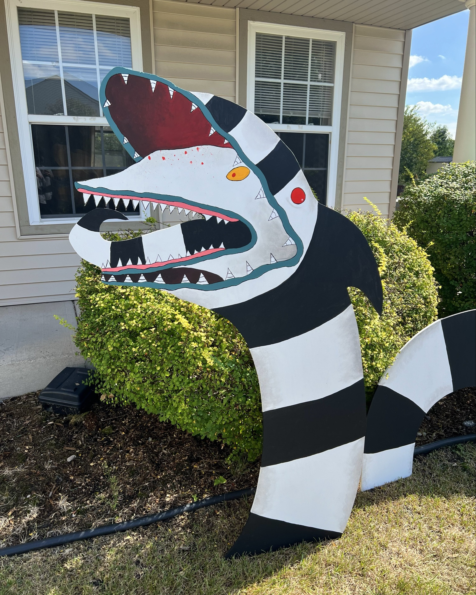 Craft with me! Sandworm from Beetlejuice 💚💜💚

#LTKHalloween #LTKFindsUnder50 #LTKSeasonal