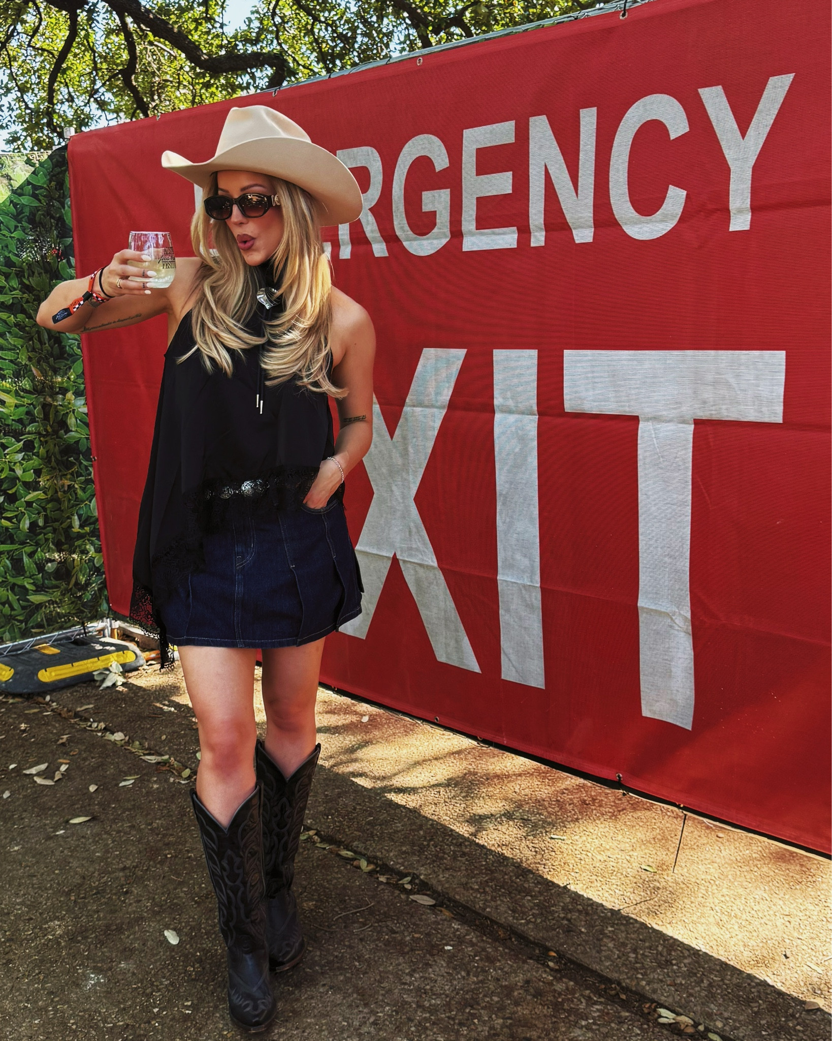 Silk top and a black boot!! Perfect for the Austin food and wine festival 

#LTKHoliday #LTKStyleTip #LTKFindsUnder50