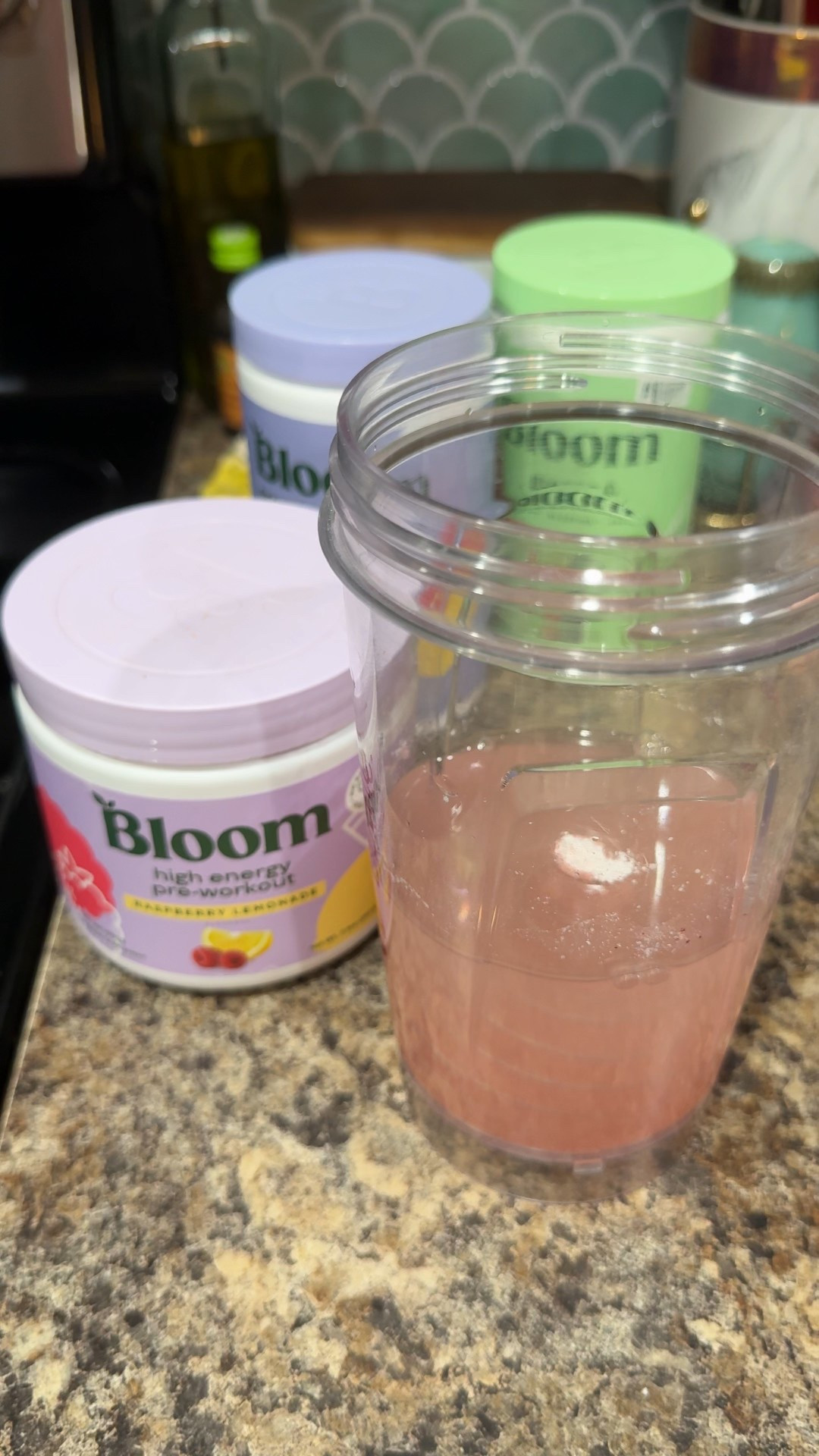 💪🏽 Fueling up before the gym with my favorite Bloom High Energy Pre-Workout in raspberry lemonade 🍋✨ #PreWorkout #BloomNutrition #LTKWellness #GlowUpEra

#LTKActive #LTKSaleAlert #LTKFindsUnder50