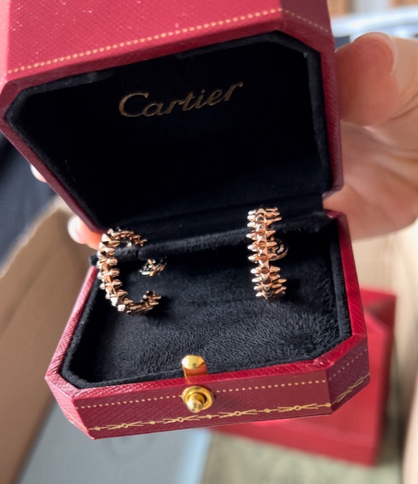 Cartier earrings 
#dhgate

#LTKsalealert #LTKfindsunder100 #LTKfindsunder50