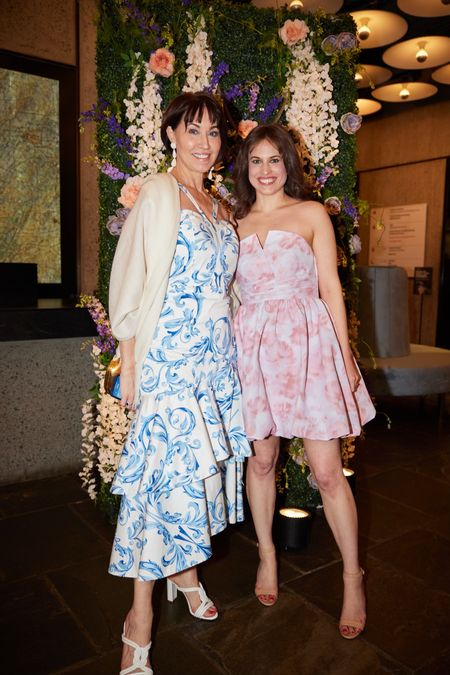 Looking for a wedding guest dress? Here are 2 perfect floral options! #weddingguestdress #weddingguest #floraldress #mididress #minidress 

#LTKstyletip #LTKSeasonal #LTKwedding