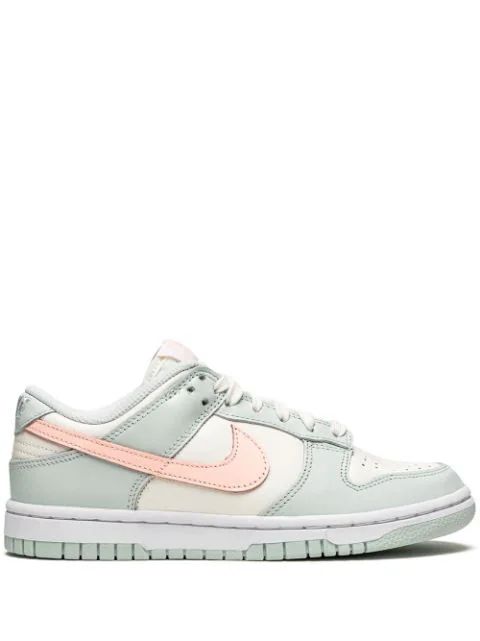 Dunk Low sneakers "Barely Green" | Farfetch (US)