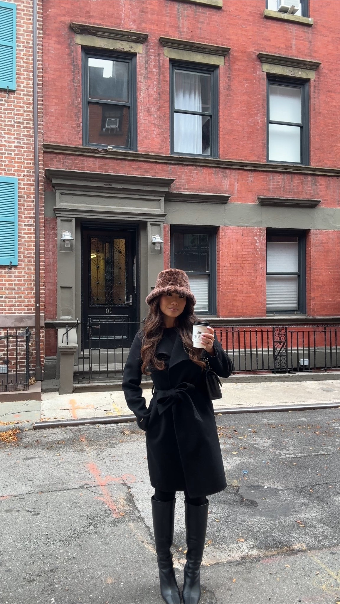 Today’s rainy day ootd ☺️ 

Coat - from past year, linked current version! I did XS in mine
Top - wearing small
Leggings - tts, xs
Boots - tts