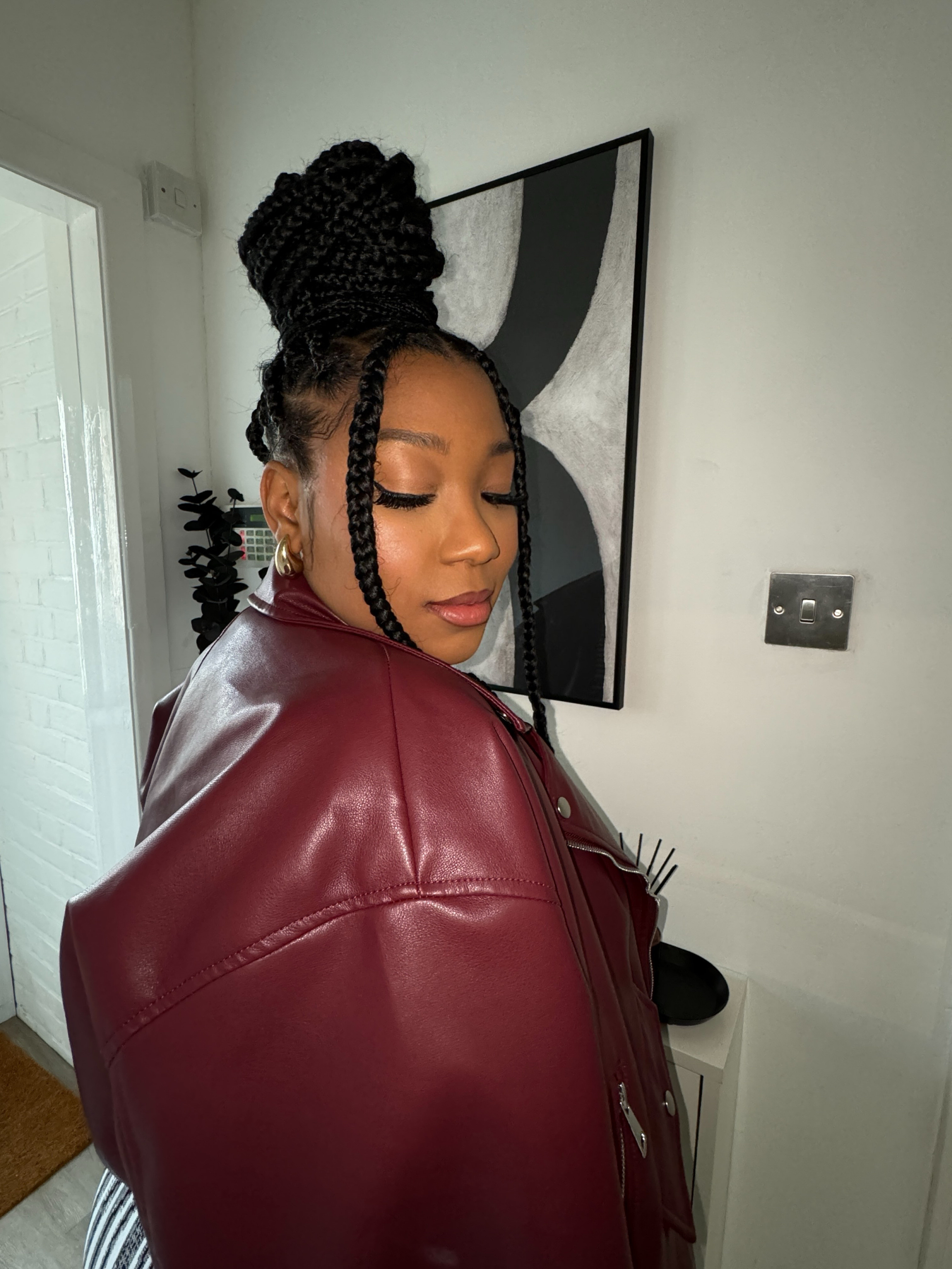 Defined brows, wispy lashes, nude eyeshadow, subtle eyeliner, warm blush, matte foundation, nude lipstick.

#LTKStyleTip #LTKBeauty #LTKPlusSize