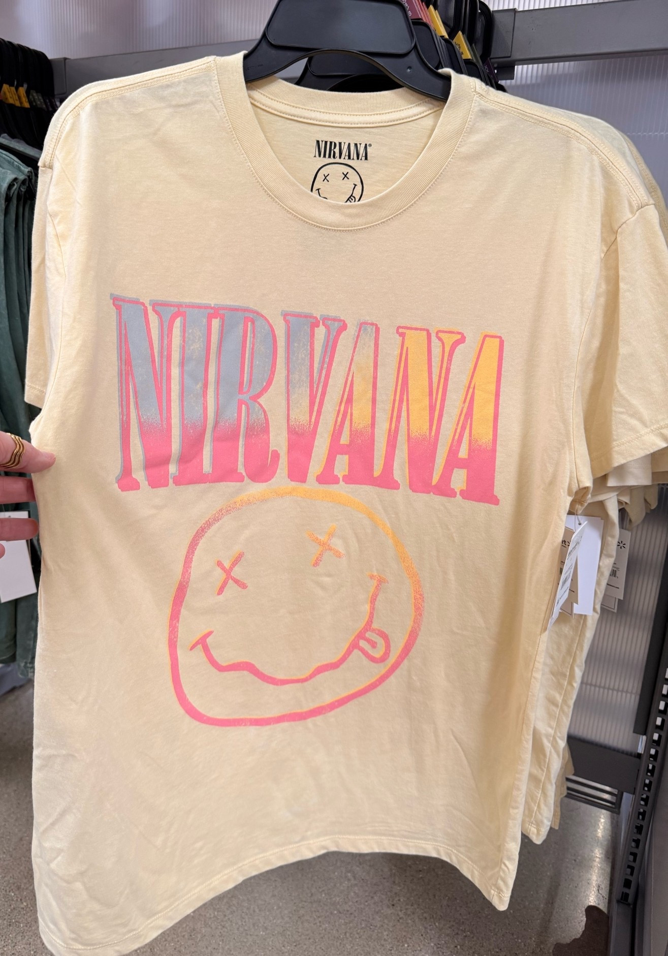 The perfect oversized tee! 😍 #walmart #walmartfinds #nirvana #gym #oversizedtee

#LTKWorkwear #LTKActive #LTKmomlife