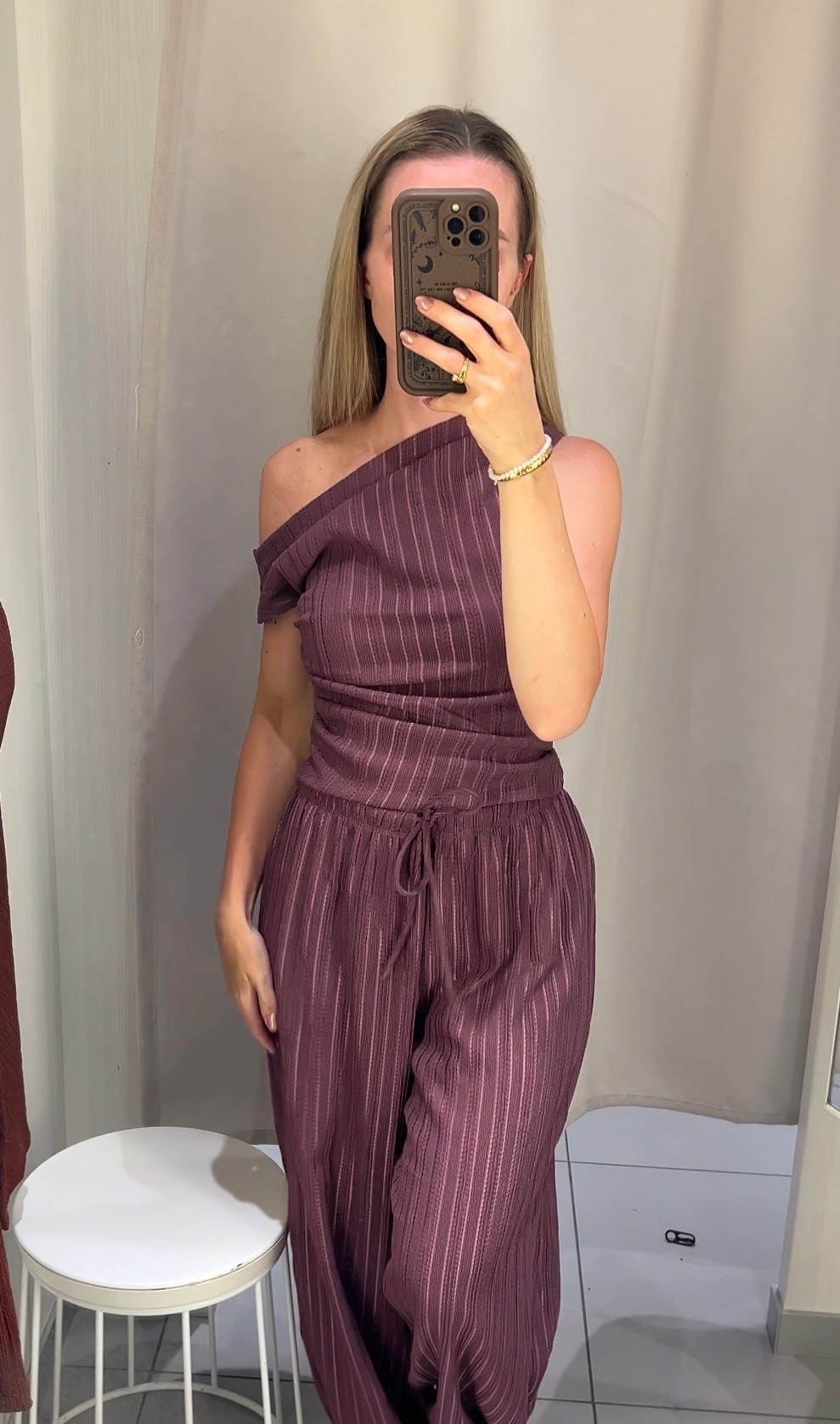 Zweiteiler, die auch an Petite Girls super aussehen 🤎✨

#LTKdeutschland #LTKpetite #LTKsummer