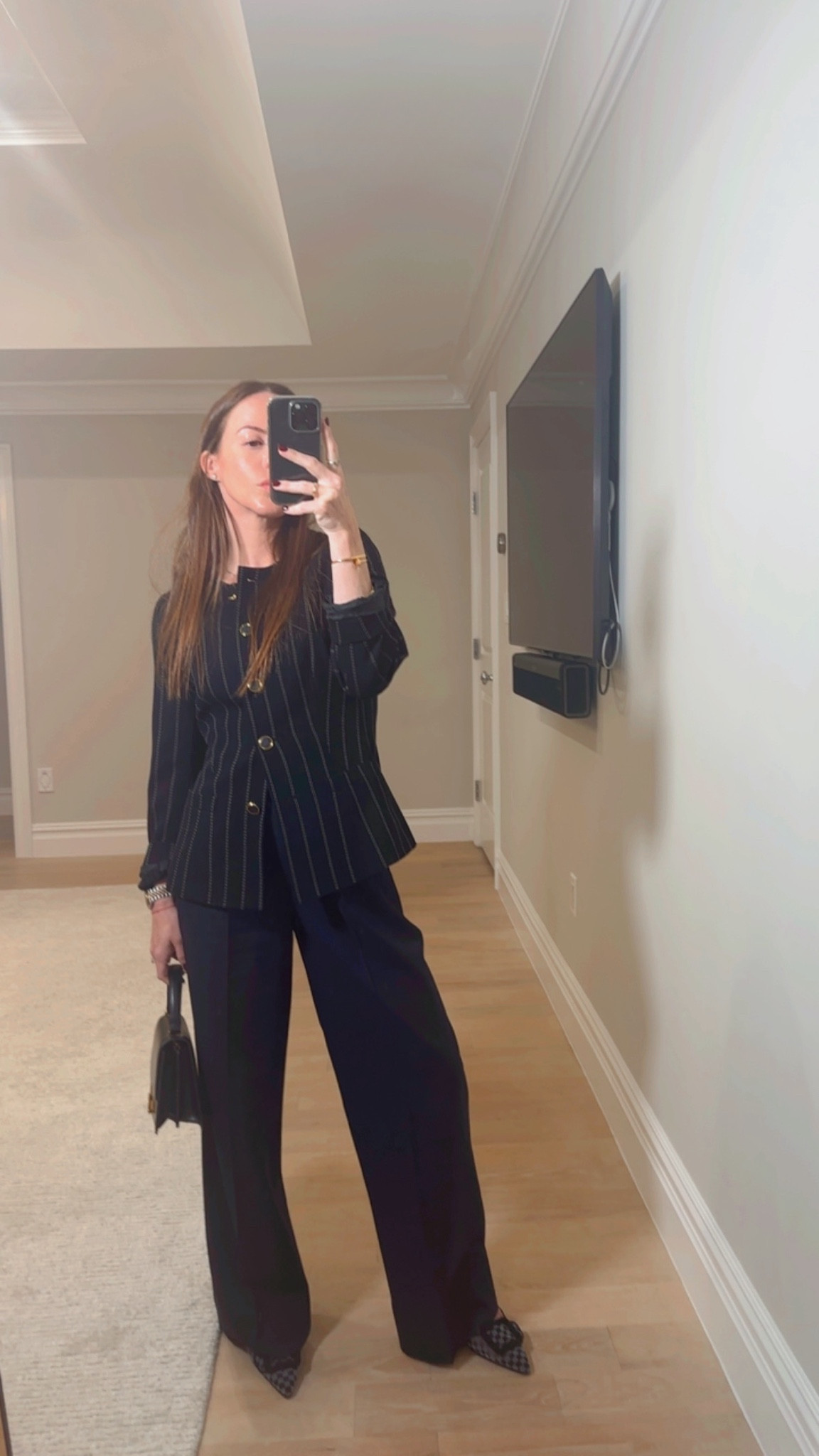 Shana Tova 🍎🍯

#LTKStyleTip #LTKWorkwear #LTKShoeCrush