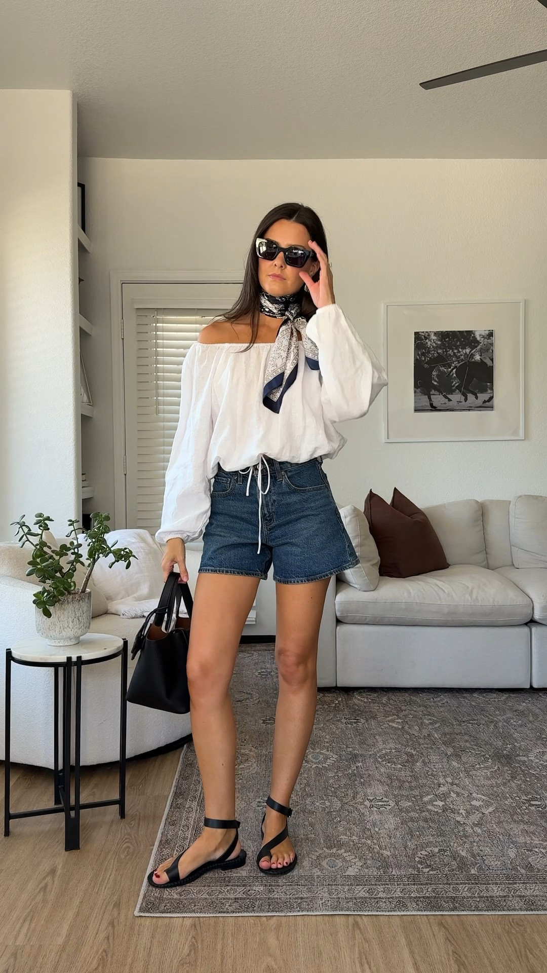 Summer outfit of the day! I am 5’7” wearing a size small in the top (it is roomy so you could size down if you wanted, I always wear a Small at aritzia for reference and I could’ve done an XS) and true size 25 curve love in the shorts!