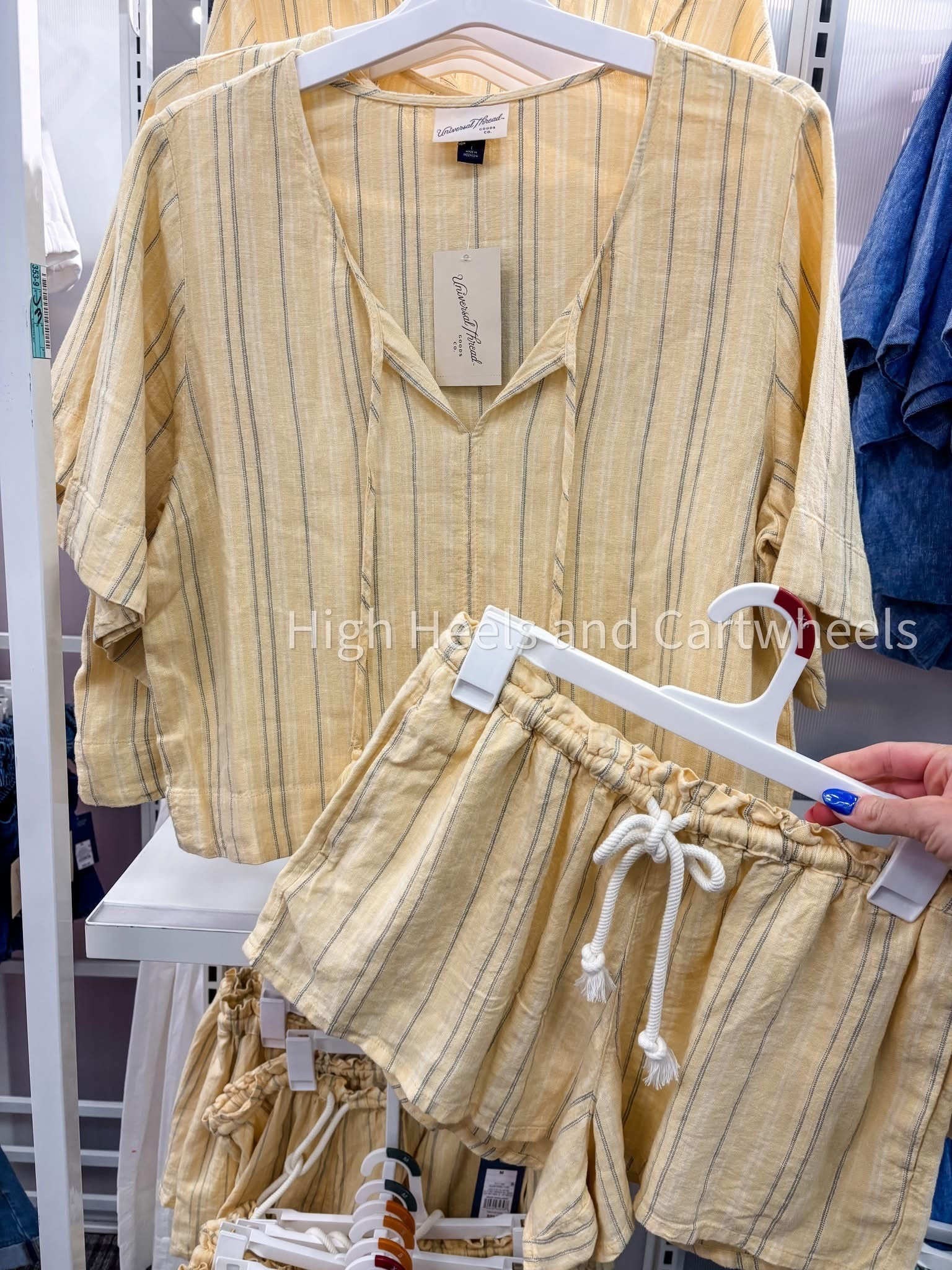 Spotted the cutest set from Target! Loving the color combo and this style for summer 