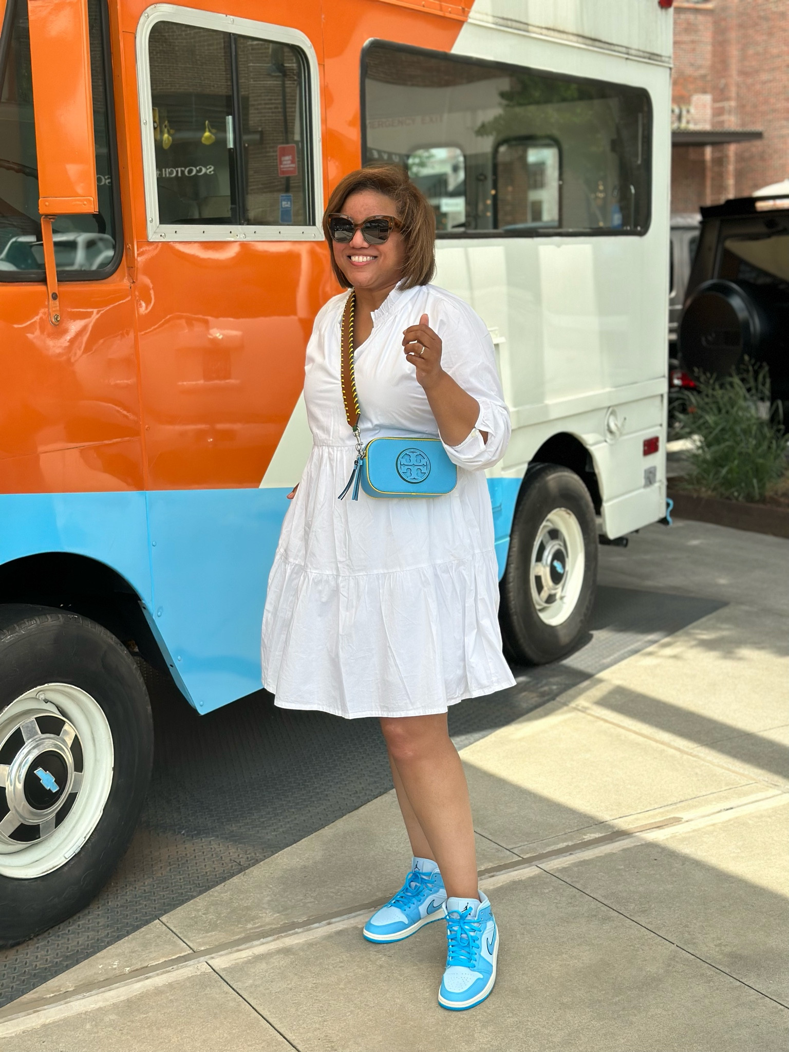 OOTD!  This popover dress silhouette is my FAVE!!! And, this crossbody bag is EVERYTHING!!! 🩵🩵🩵🩵🩵