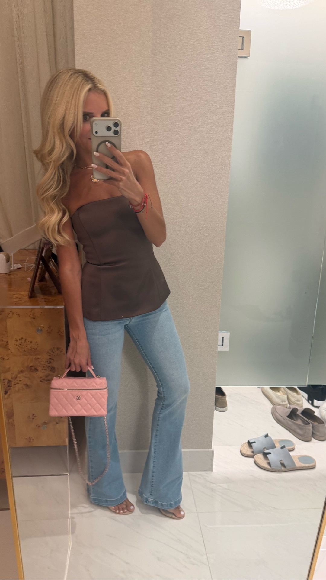 OOTN!😍 I love that you can dress this top up or down!🤎
OOTD, jeans, winter fashion, winter outfit, Jeans, Walmart, Chanel, vacation

#LTKFindsUnder50 #LTKSeasonal #LTKSaleAlert