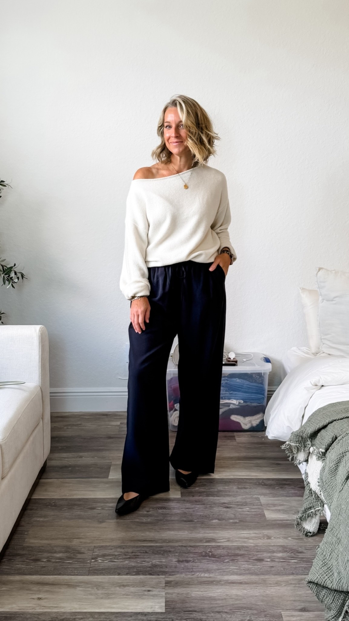 Love this for work and then easily transition to happy hour! Softest sweater. So cozy. Pants are lighter and a great staple. Mediums in both. Regular length.