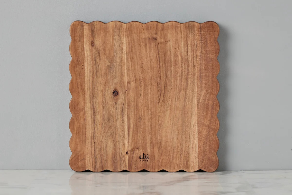 Scalloped Cutting Board, Large Square | etúHOME