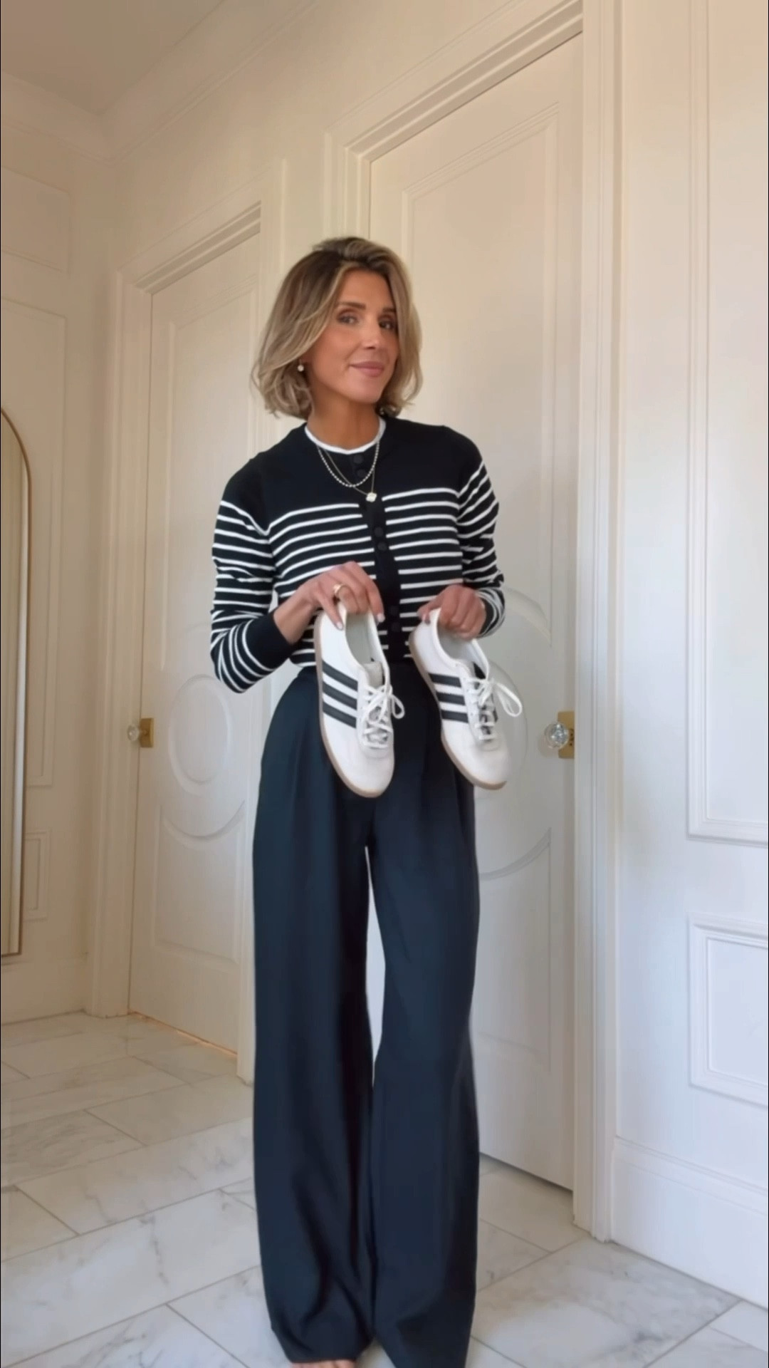 Use code: CELLAJANE20 for 20% your first purchases @rhone #rhonepartner

Airport outfit idea when you want to look out together. 