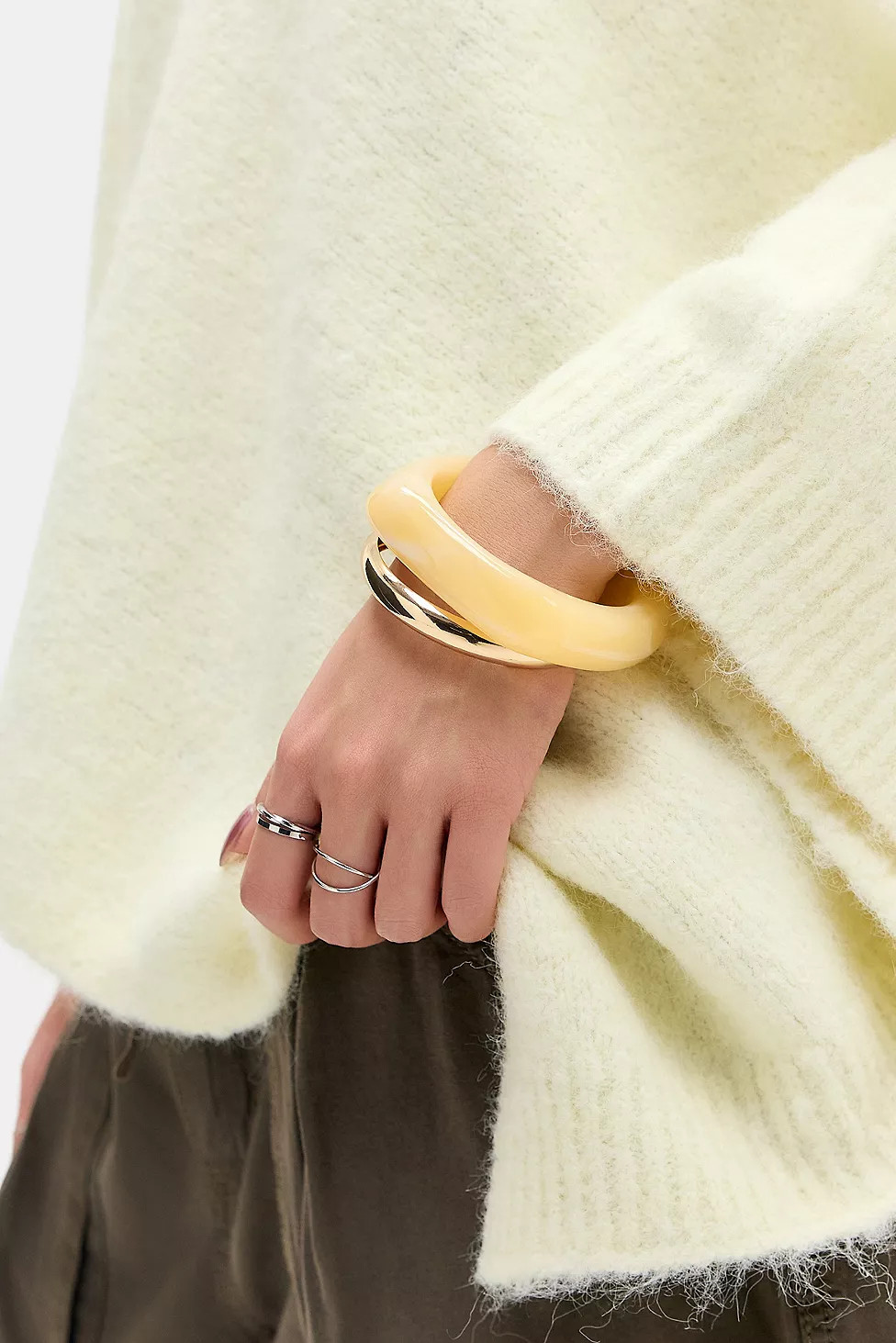 Silence + Noise Cream Bangle 2-Pack | Urban Outfitters UK