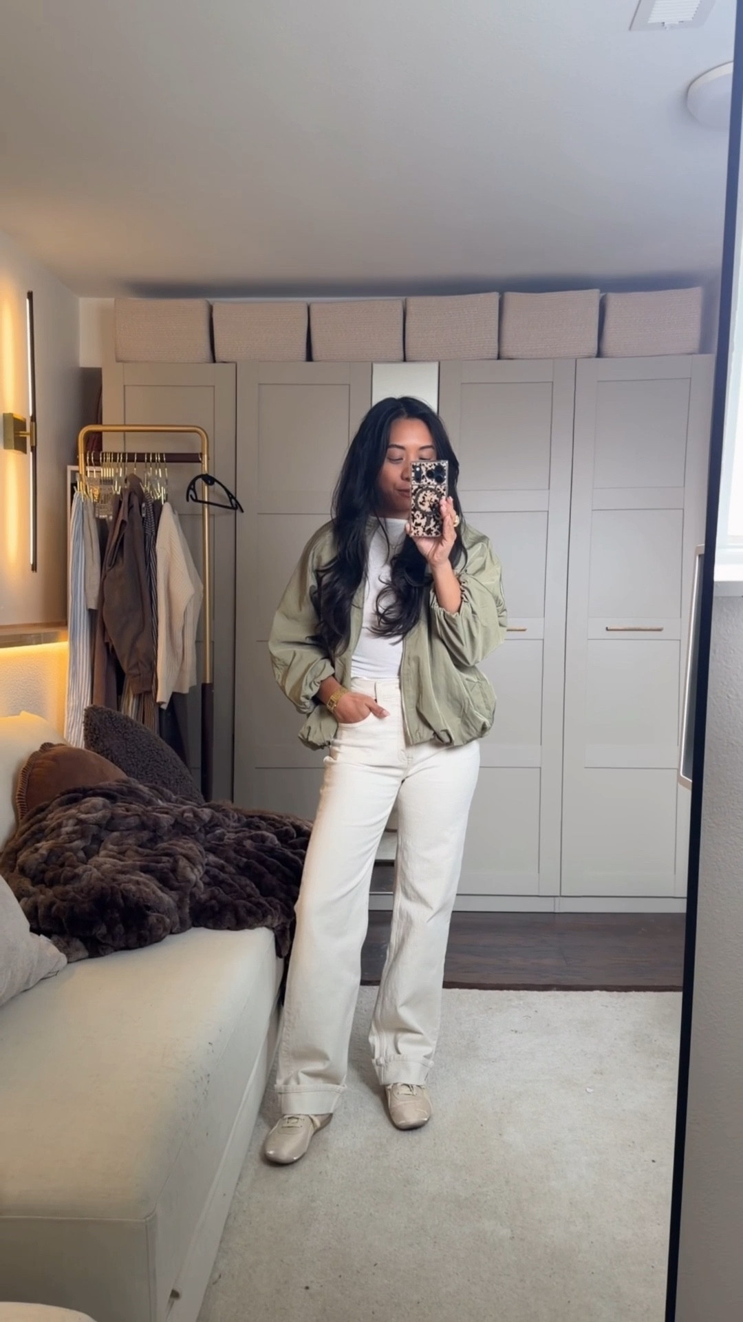 The cutest spring cuffed jeans! Wearing size 26 Short ✨

#LTKSpringSale #LTKootd #LTKPetite