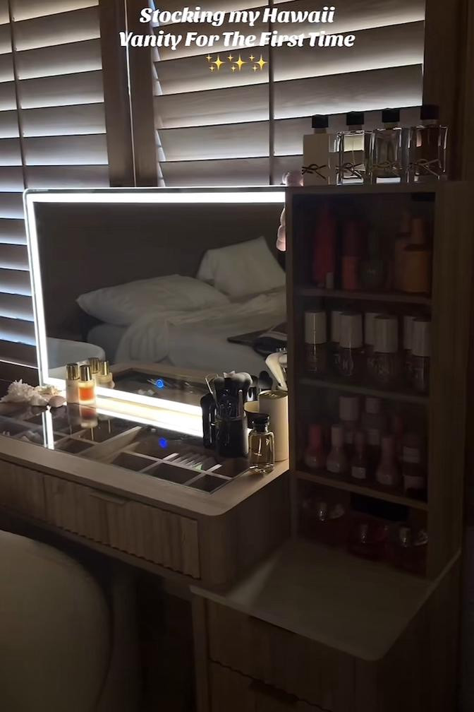 Shop what PresLee & Kass picked out for their summer Hawaii vanity 💄🌺✨ Products from Saie, Summer Fridays, Sol de Janeiro, Laneige, Dae, & more! 