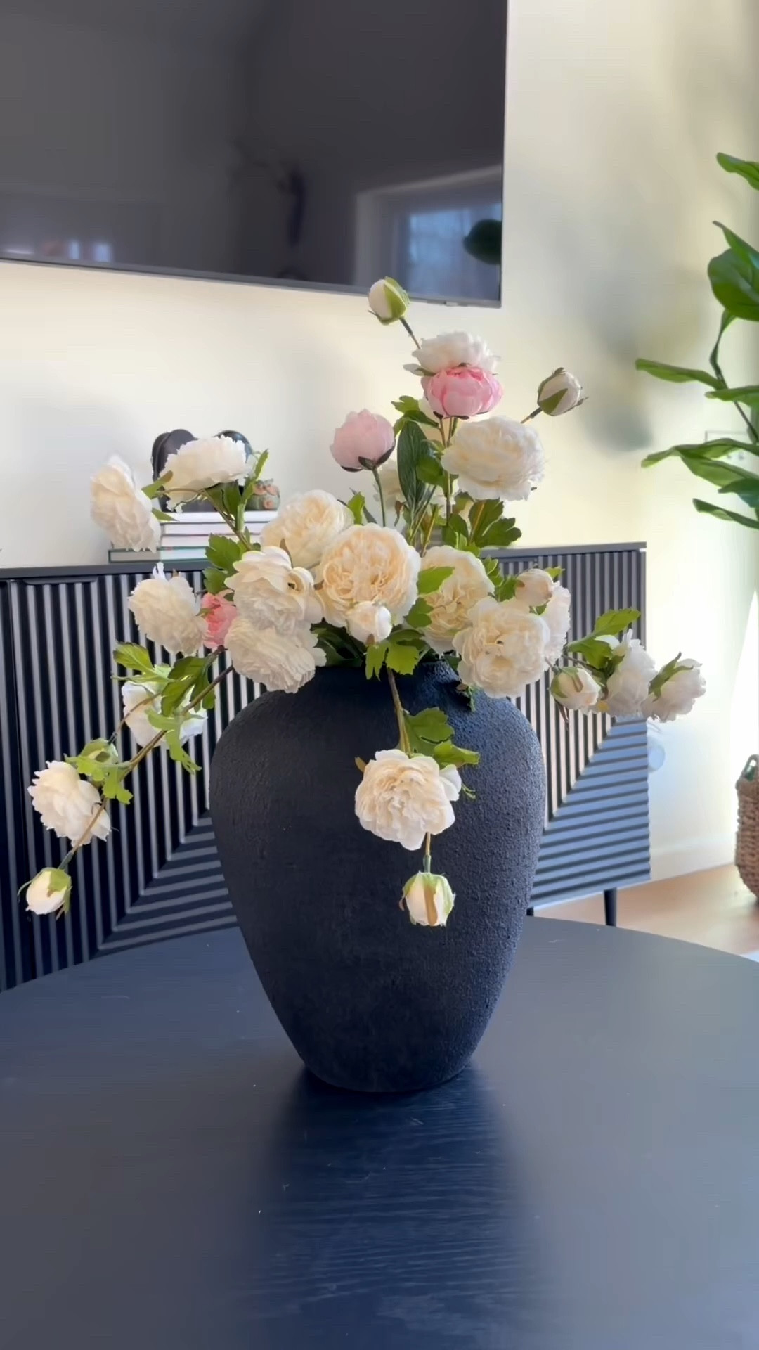✨The easiest spring refresh you'll ever do. 
Bold vase. Soft blooms.
The easiest way to bring spring into your home.🌸 #Wayfair #WayfairCreator @Wayfair 


#LTKdayinmylife #LTKSaleAlert #LTKSeasonal