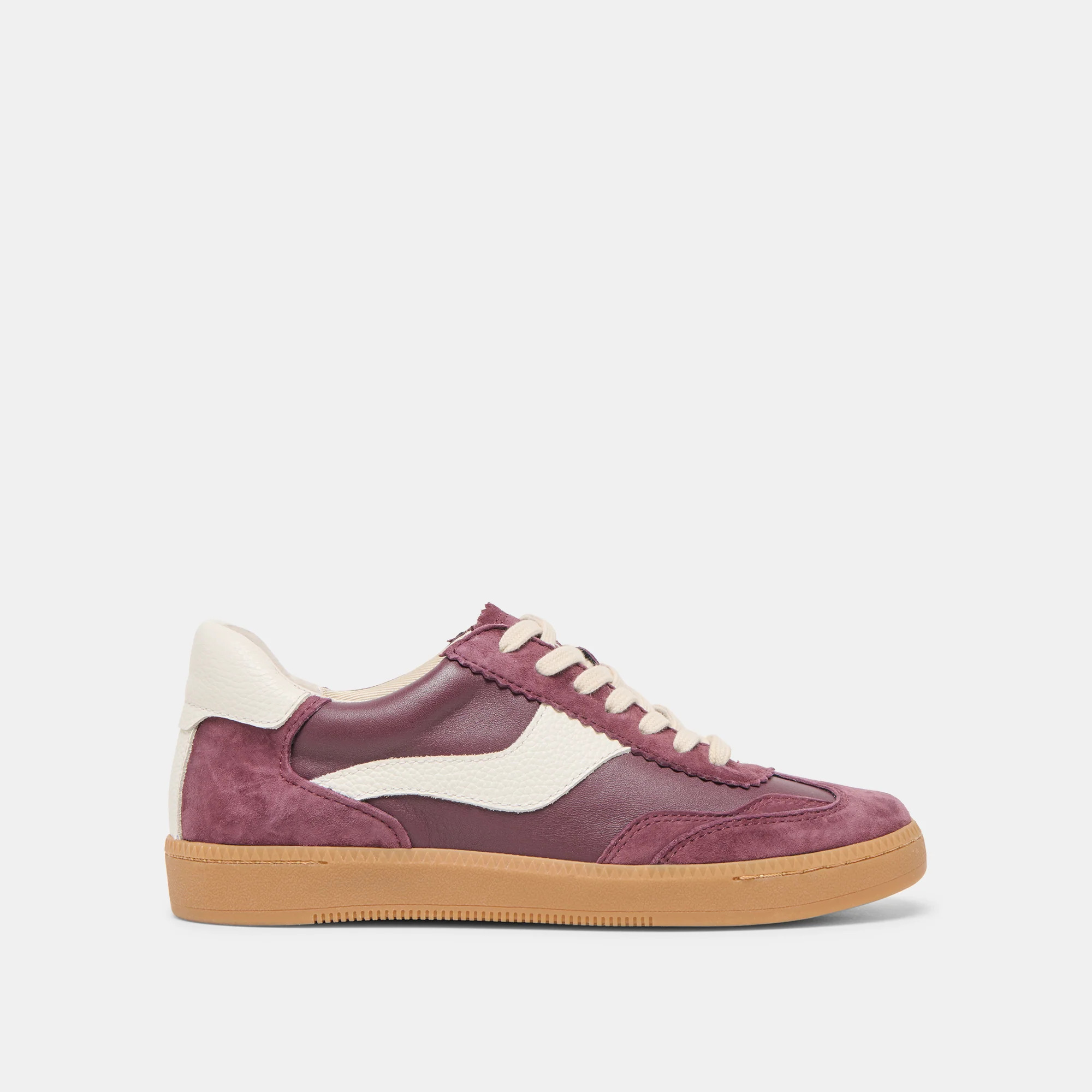Notice Sneakers Cranberry Suede | DolceVita.com