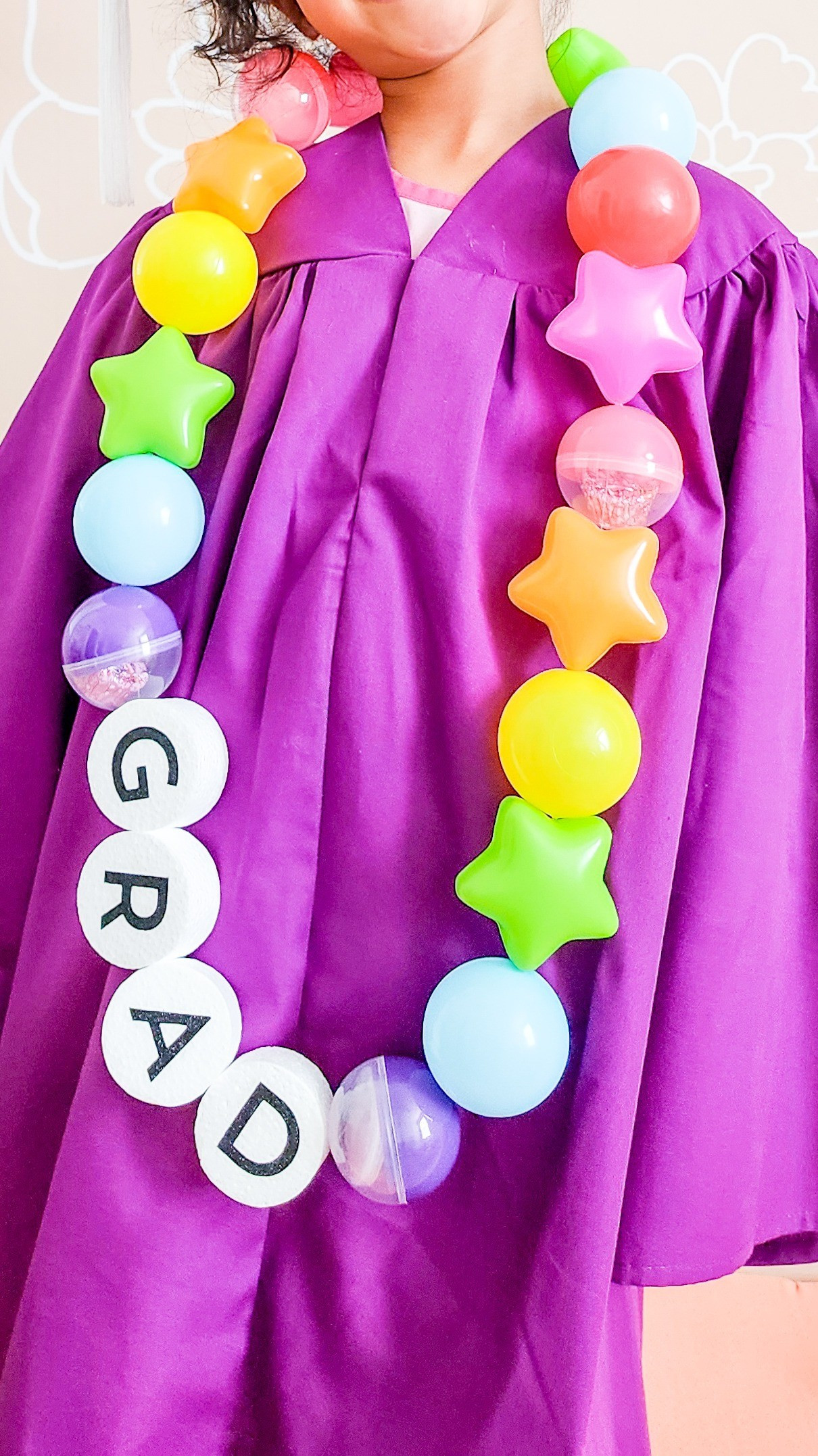 Friendship Bracelet Grad lei! Cutest DIY graduation gift for any age graduate! 🌈🎓

#LTKmomlife #LTKKids #LTKSeasonal