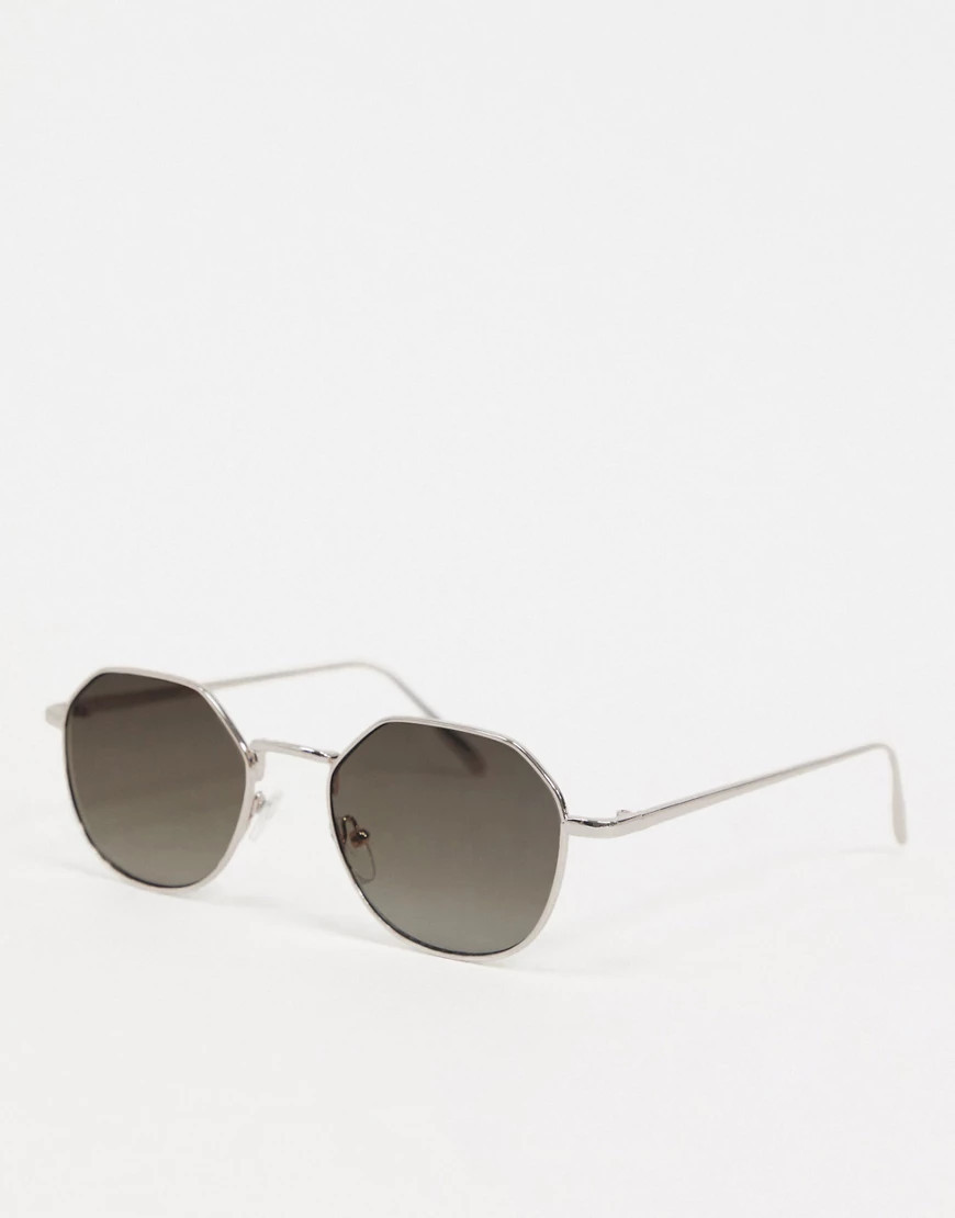 ASOS DESIGN angled round metal sunglasses with smoke gradient lenses in pale gold | ASOS (Global)