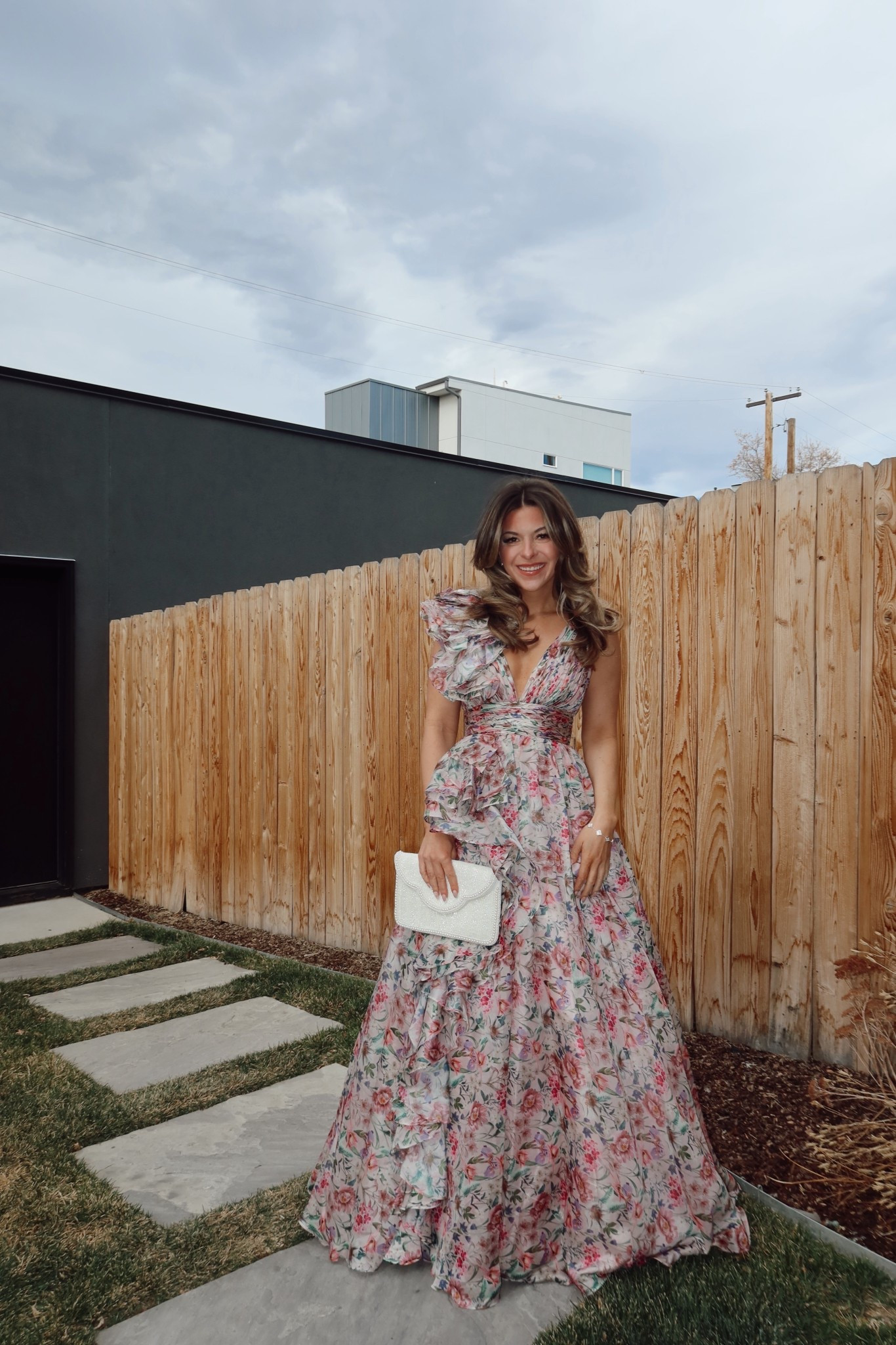 Most loved wedding guest dress is back in a pink floral. Black tie formal event dress

Electric picks code: emerson20

Wearing my usual small/2

Wedding guest
Formal event
Floral
Ruffle
Special occasion
Multiple colorways

#LTKWedding #LTKgrwm #LTKSeasonal