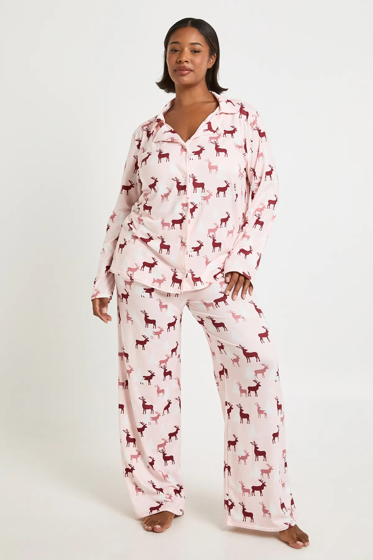 Plus Christmas Reindeer Print Long Sleeve Shirt & Trousers Pyjama Set | Boohoo.com (UK & IE)