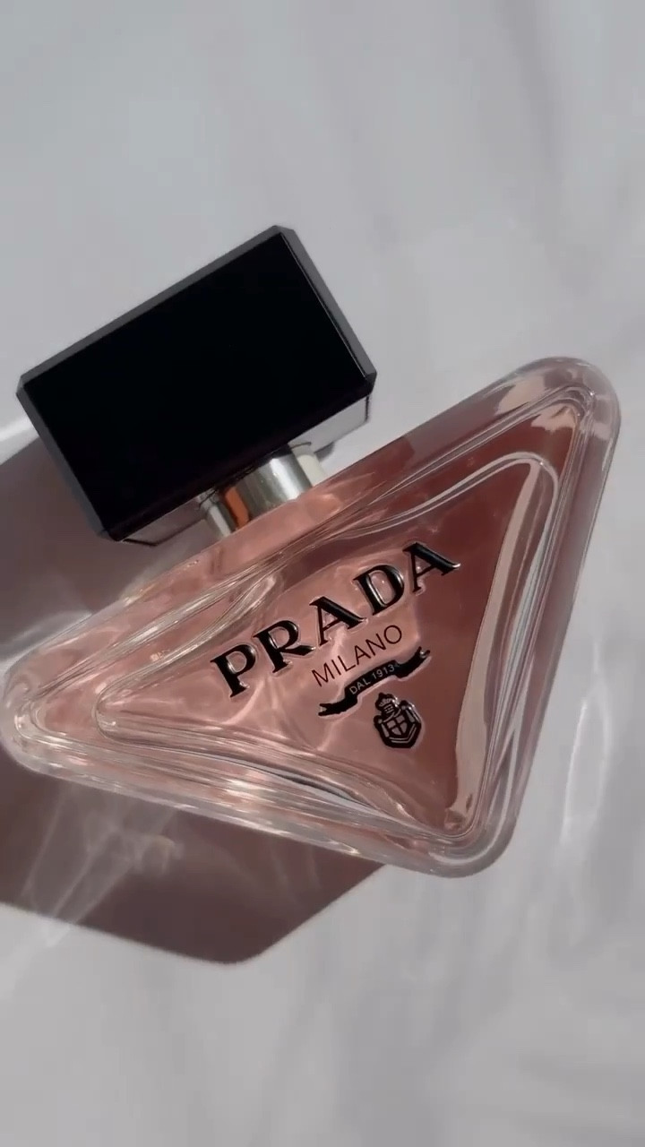 Paradoxe Prada Milano✨



#LTKbrasil #LTKpromo #LTKbeleza